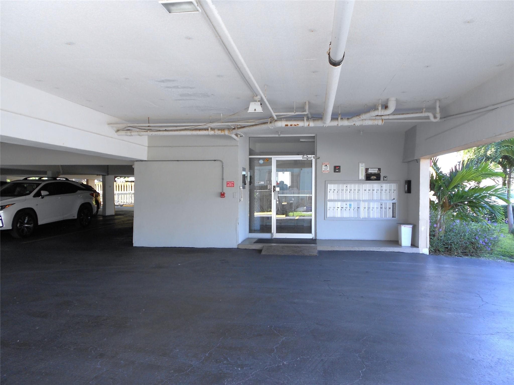 2010 Fillmore Street 303, Hollywood, FL 33020 — photo 4 of 43