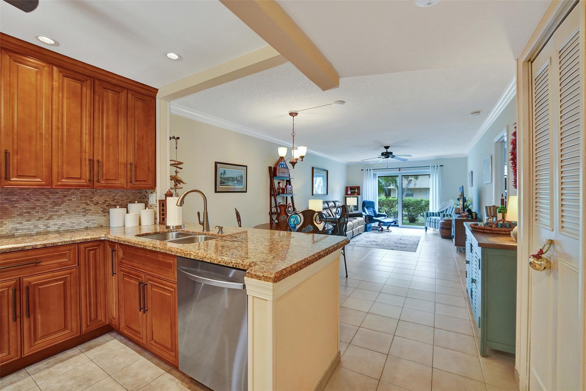 860 SE 6th Avenue 402, Deerfield Beach, FL 33441 — photo 30 of 47
