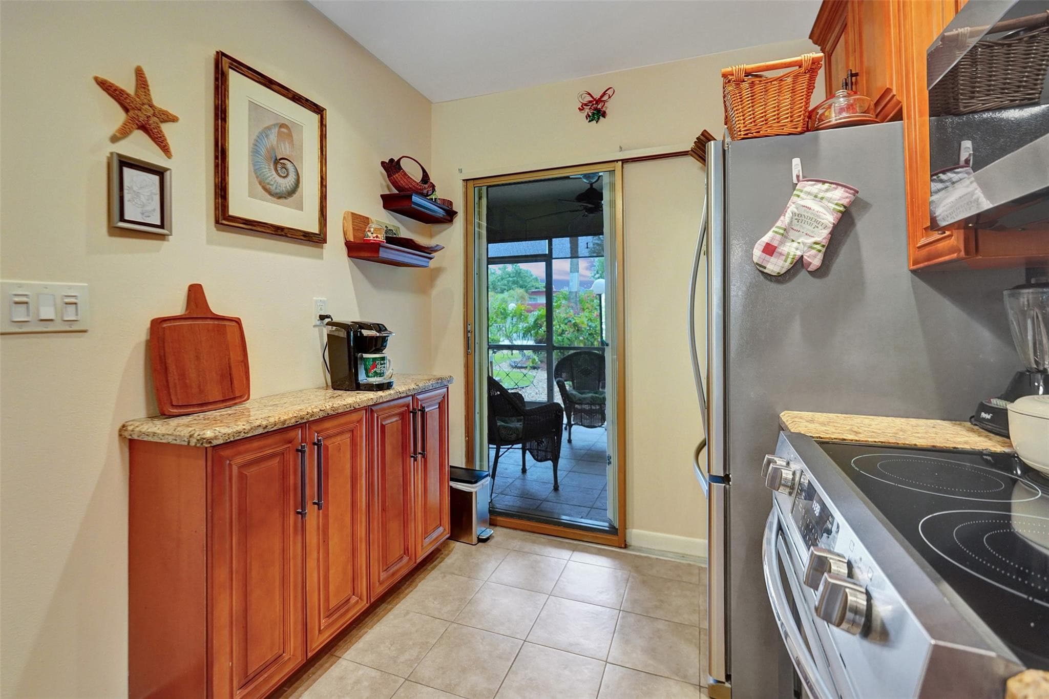 860 SE 6th Avenue 402, Deerfield Beach, FL 33441 — photo 33 of 47