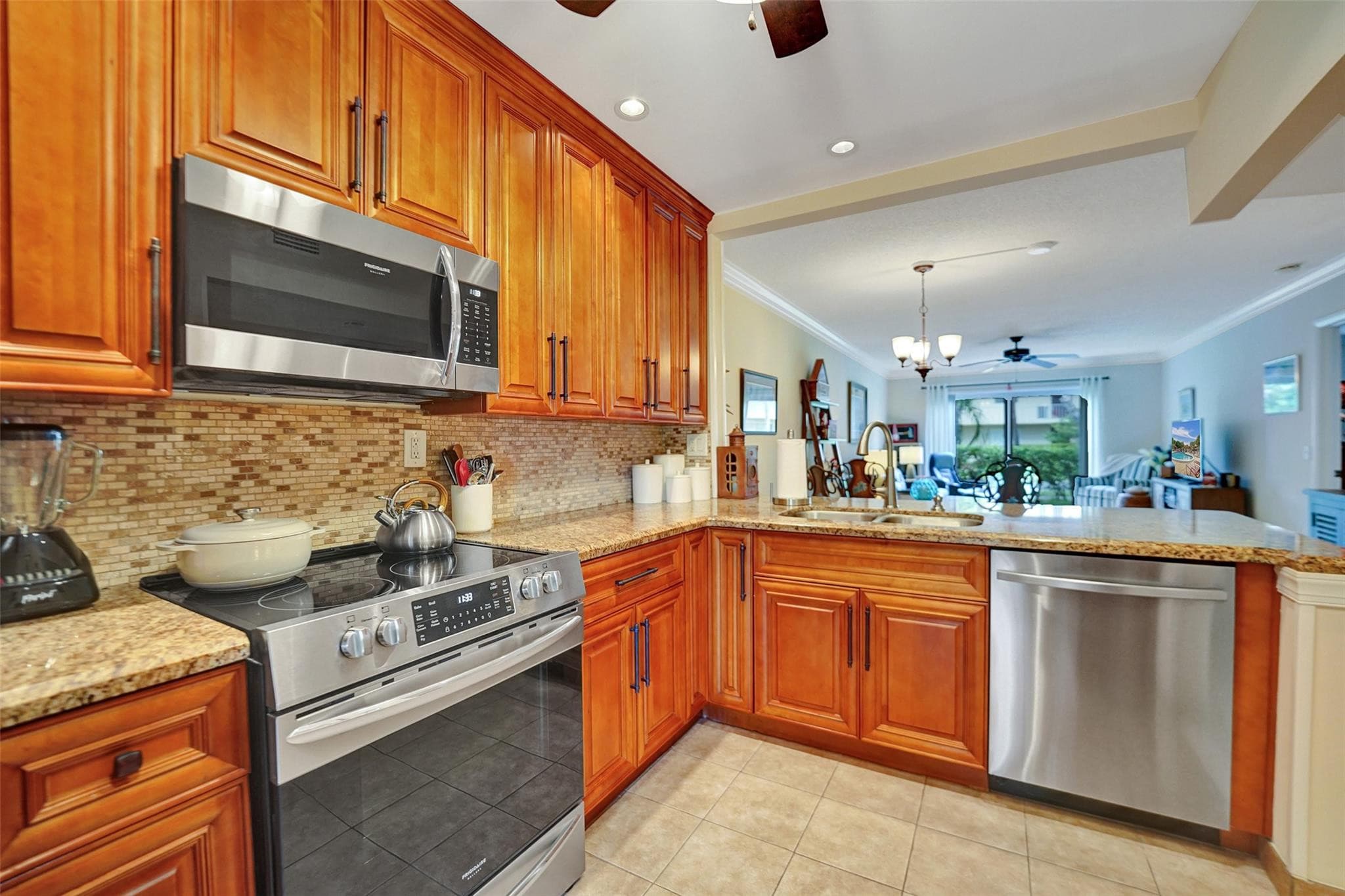 860 SE 6th Avenue 402, Deerfield Beach, FL 33441 — photo 35 of 47