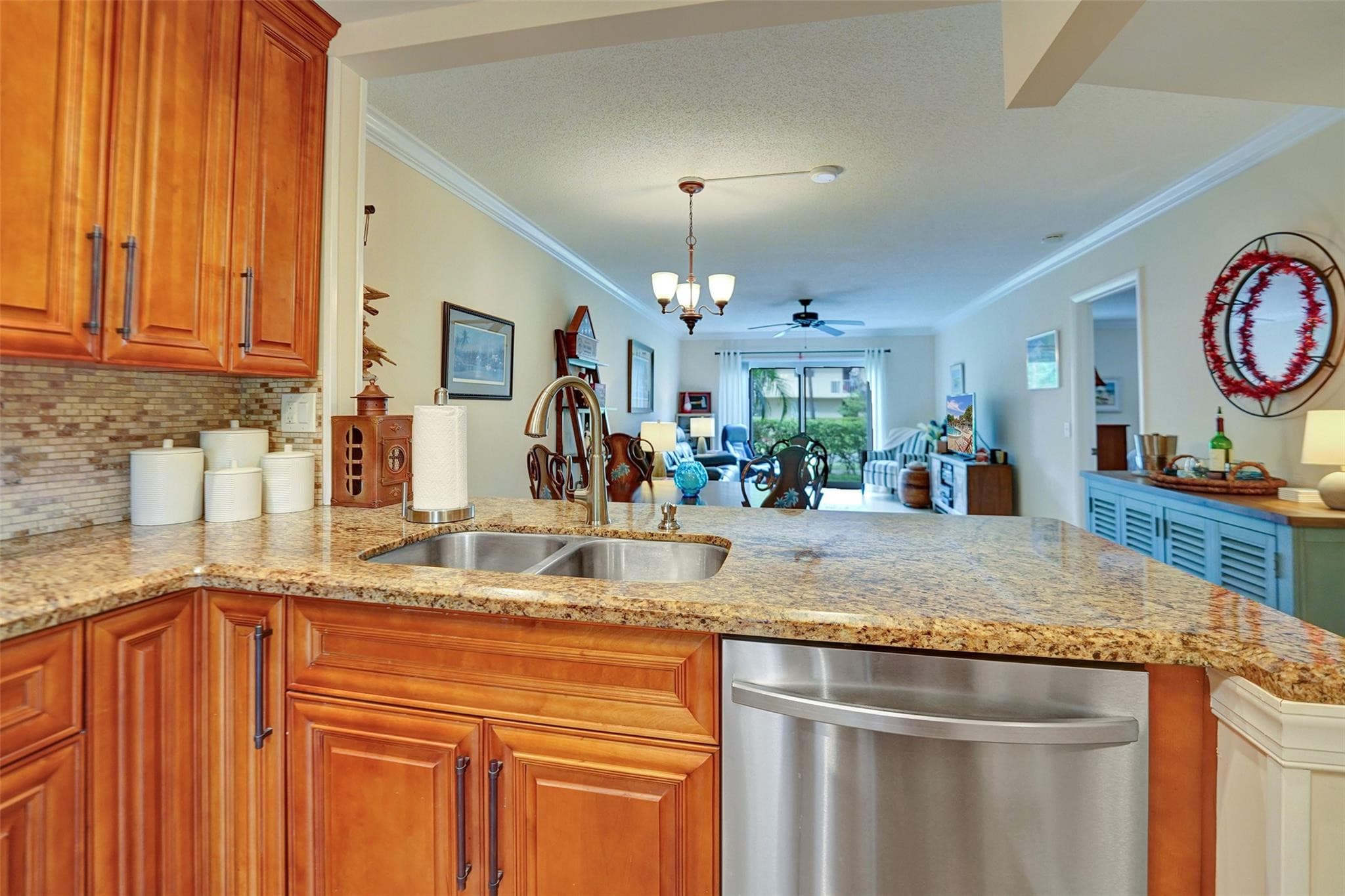 860 SE 6th Avenue 402, Deerfield Beach, FL 33441 — photo 36 of 47