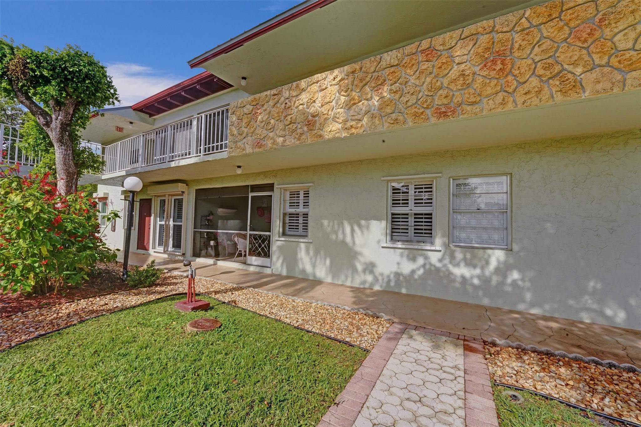 860 SE 6th Avenue 402, Deerfield Beach, FL 33441 — photo 47 of 47