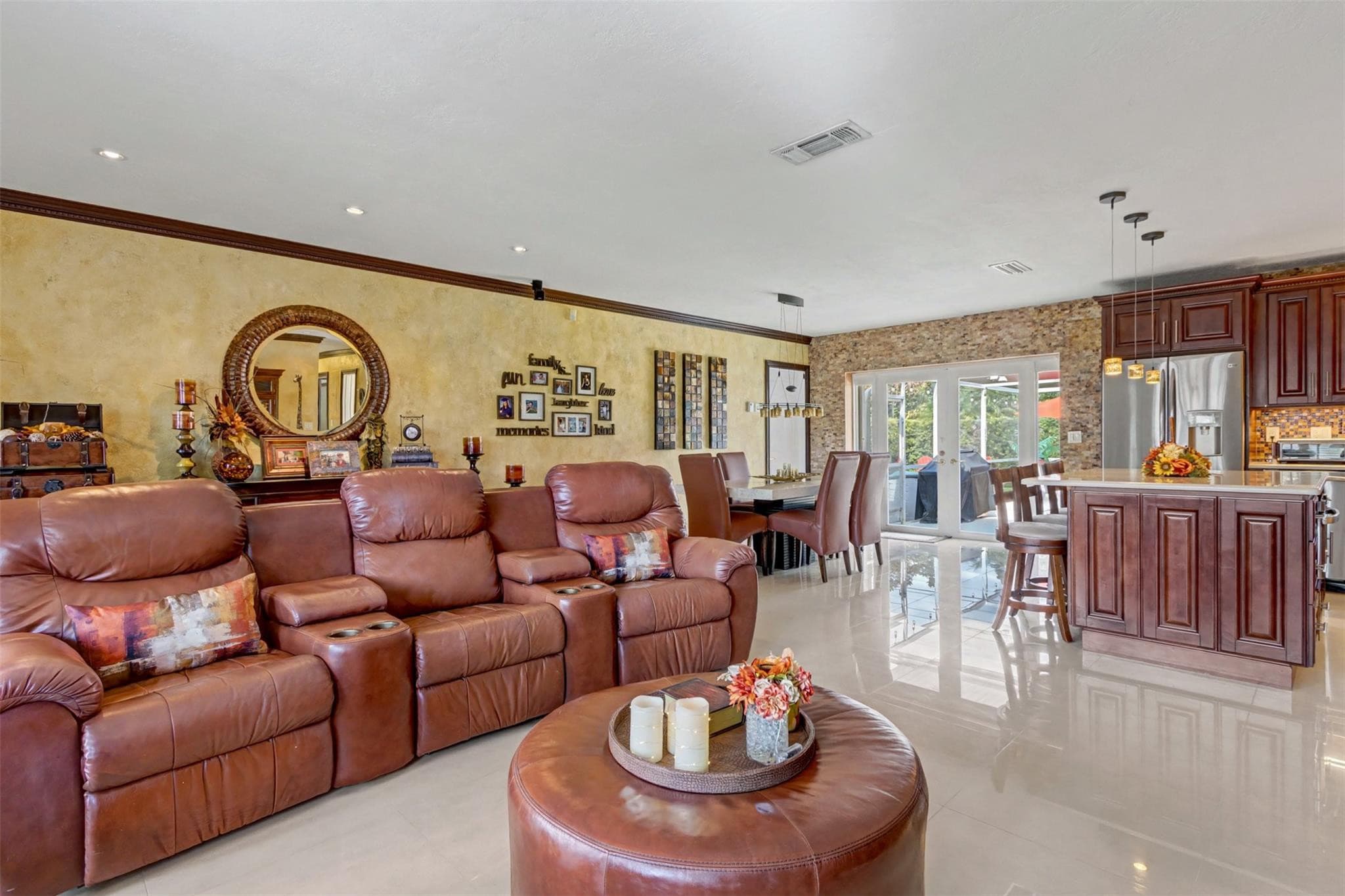 1017 NE 4th Street, Hallandale Beach, FL 33009 — photo 15 of 60