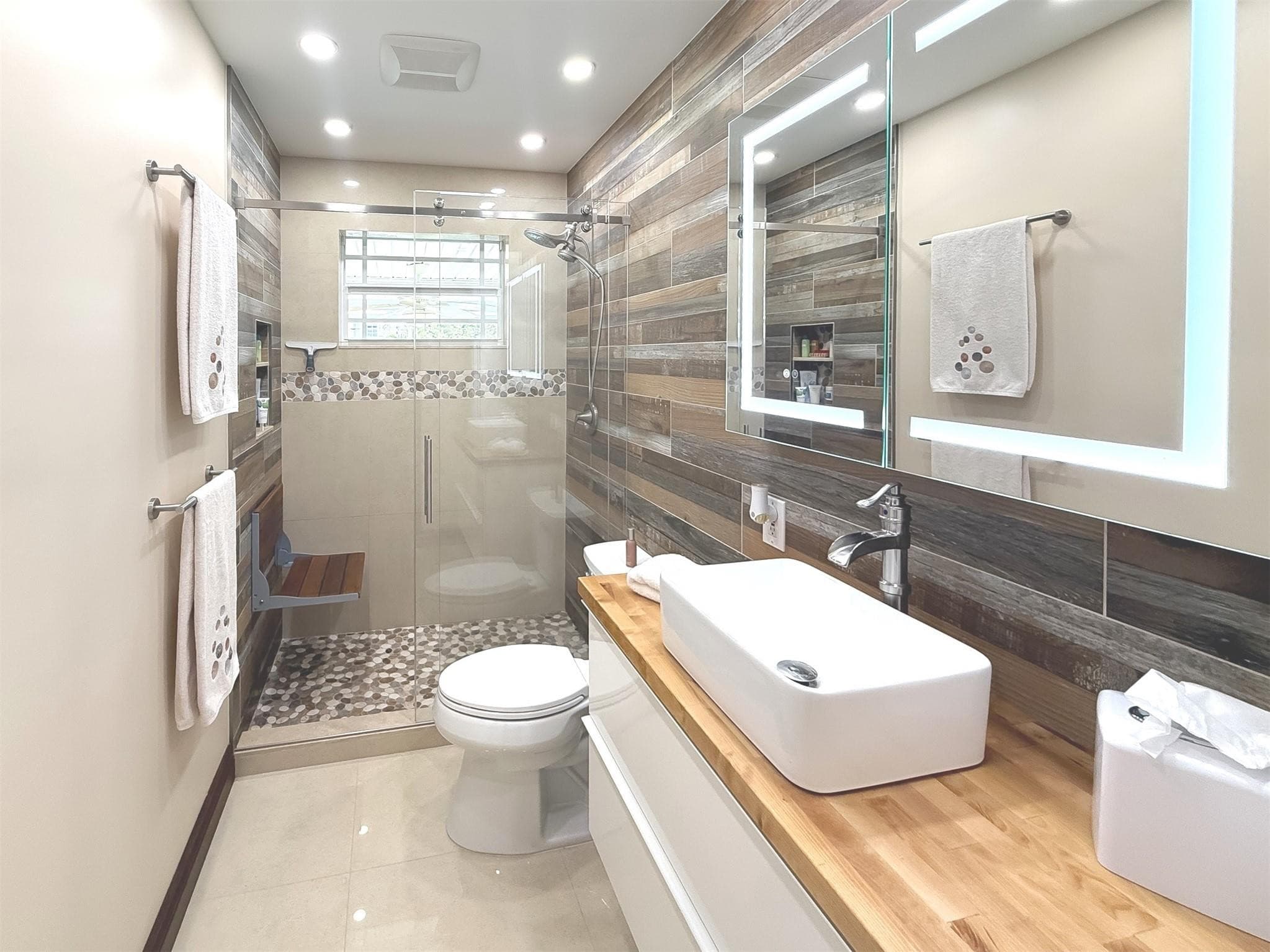 1017 NE 4th Street, Hallandale Beach, FL 33009 — photo 35 of 60