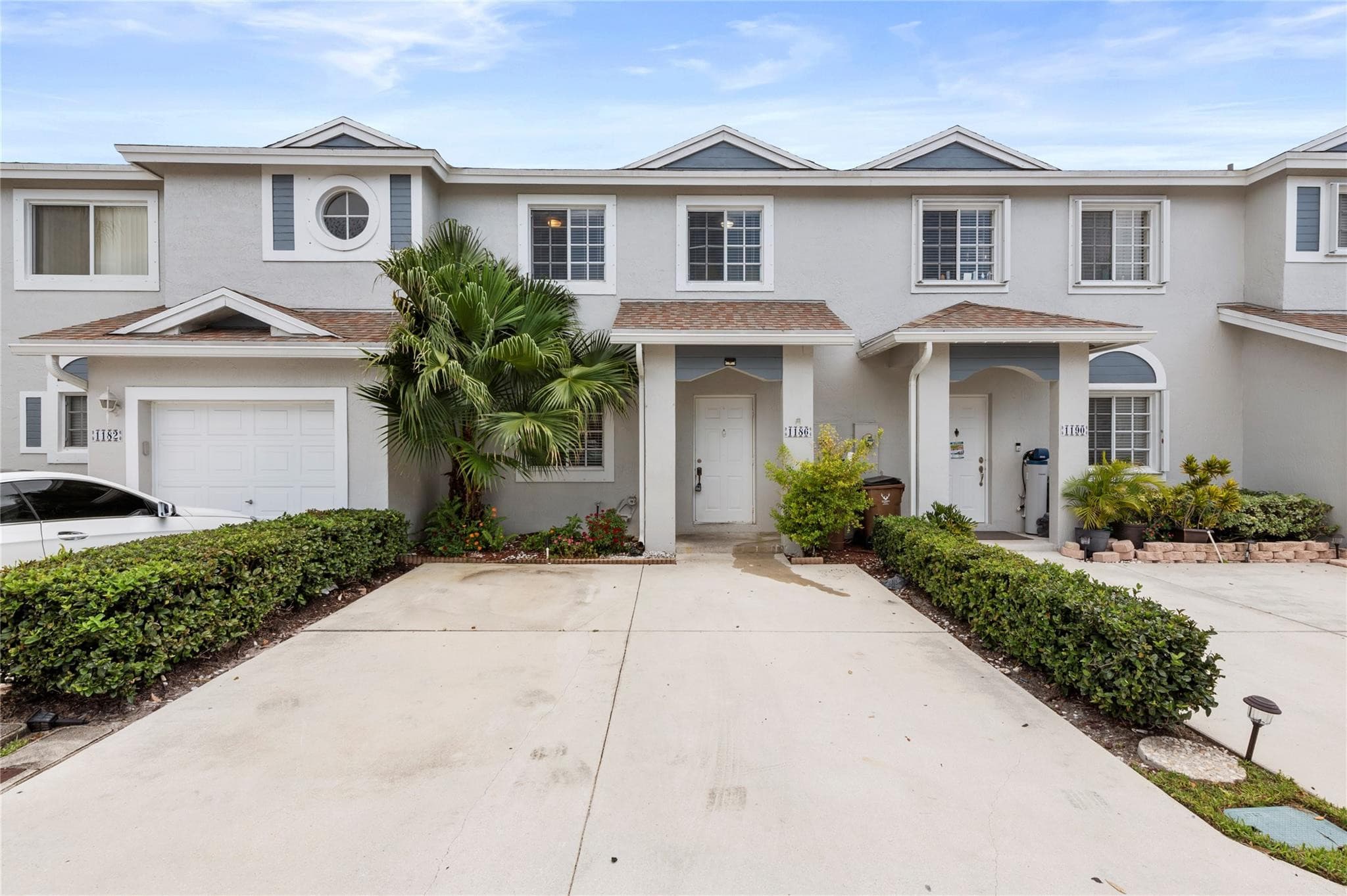 1186 SW 44th Avenue 1186, Deerfield Beach, FL 33442 — photo 1 of 26