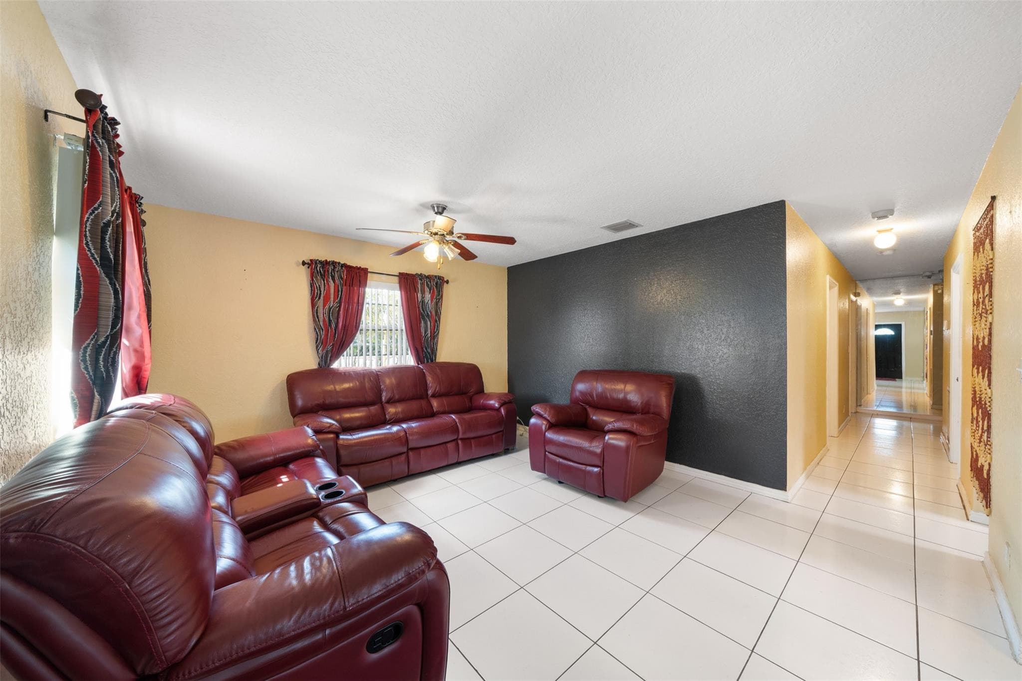 3095 NW 8th Street, Fort Lauderdale, FL 33311 — photo 3 of 15