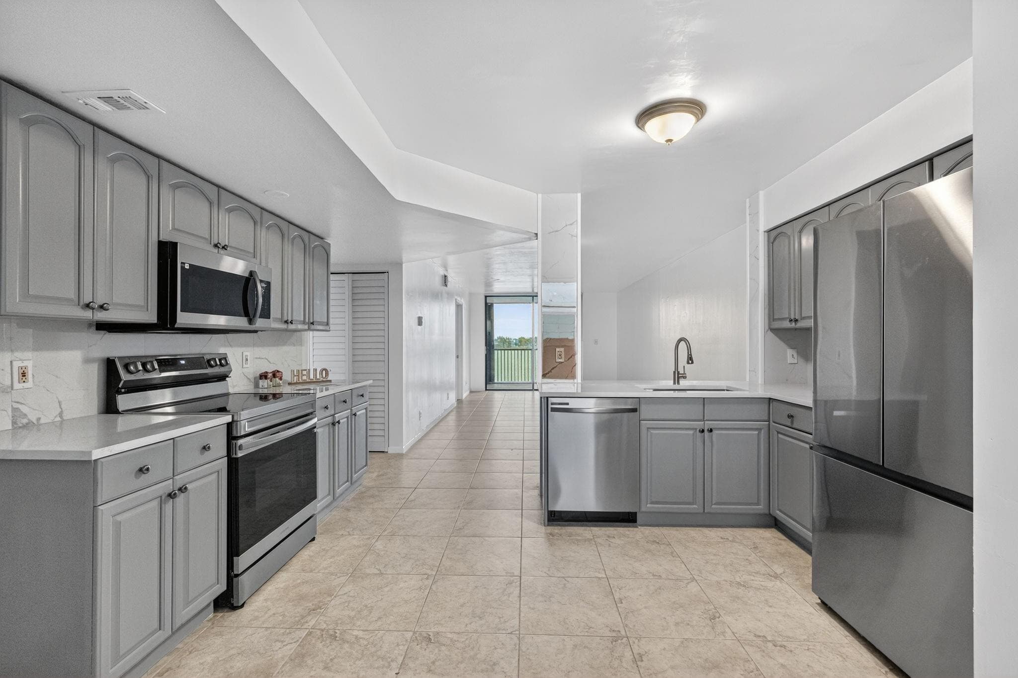 117 Lake Emerald Drive 408, Oakland Park, FL 33309 — photo 4 of 38