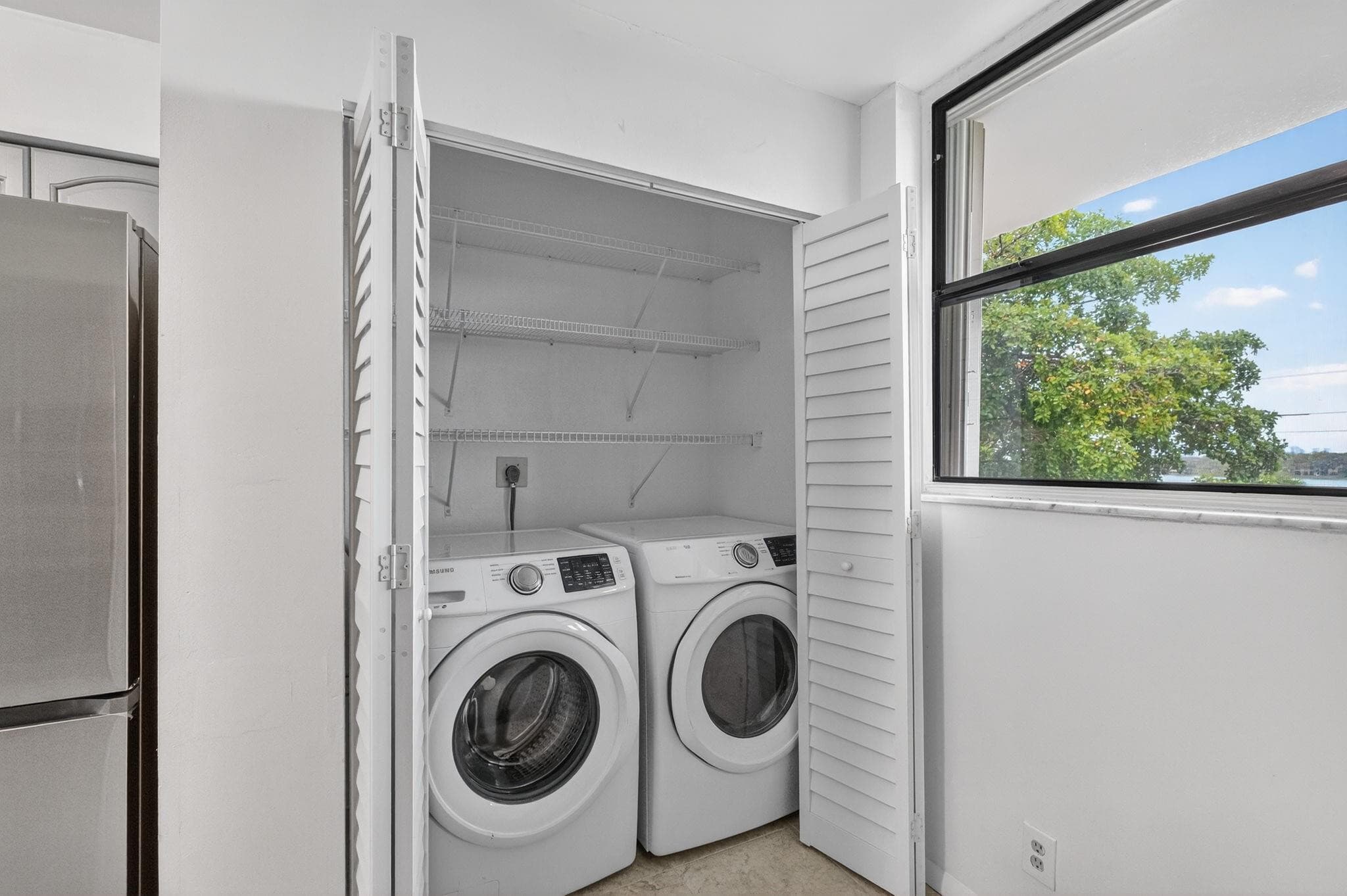 117 Lake Emerald Drive 408, Oakland Park, FL 33309 — photo 11 of 38