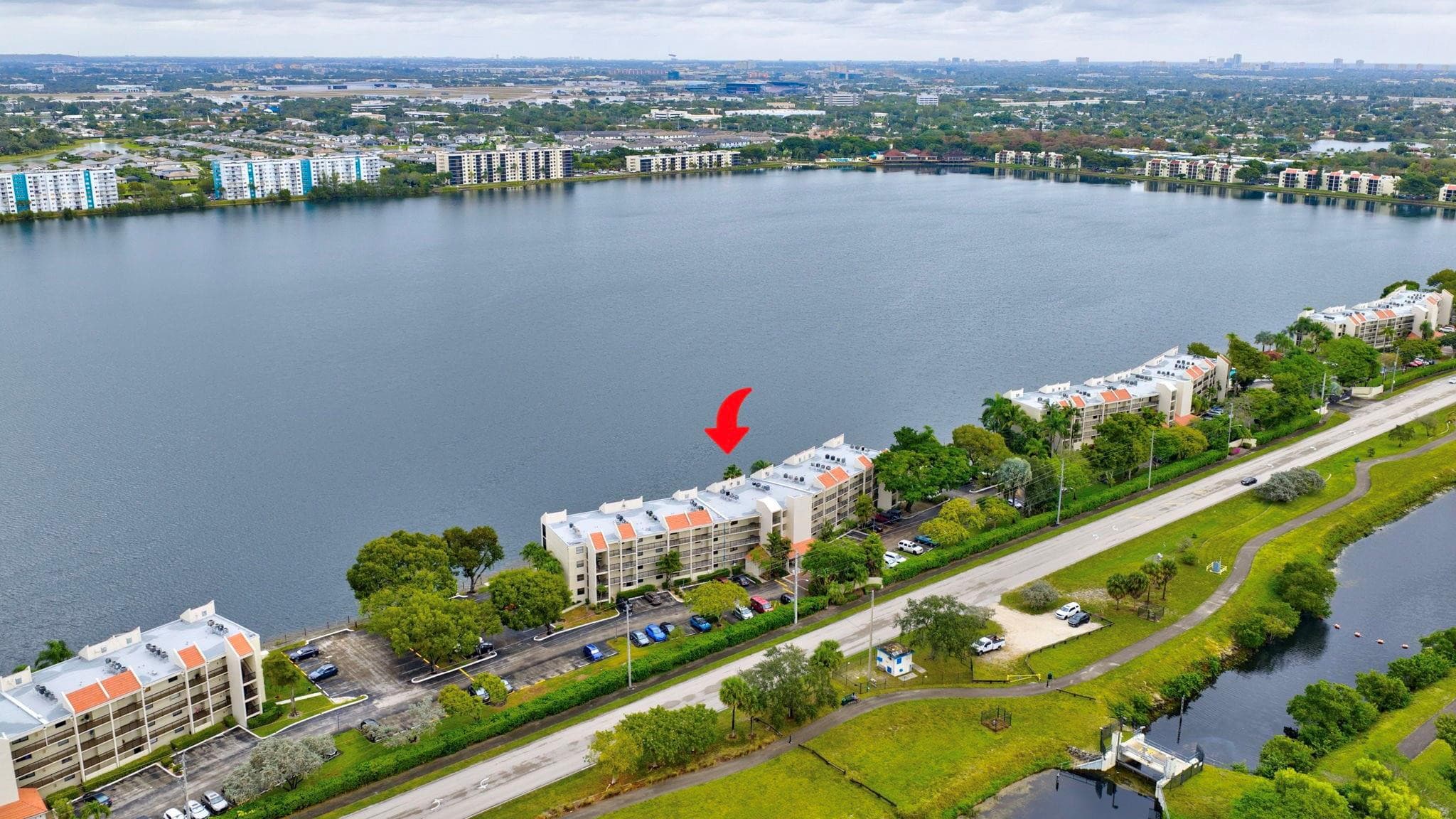 117 Lake Emerald Drive 408, Oakland Park, FL 33309 — photo 27 of 38