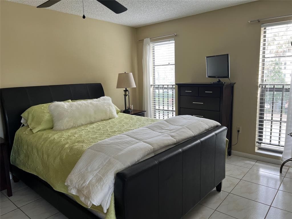 445 SE 21st Avenue 201, Deerfield Beach, FL 33441 — photo 17 of 29
