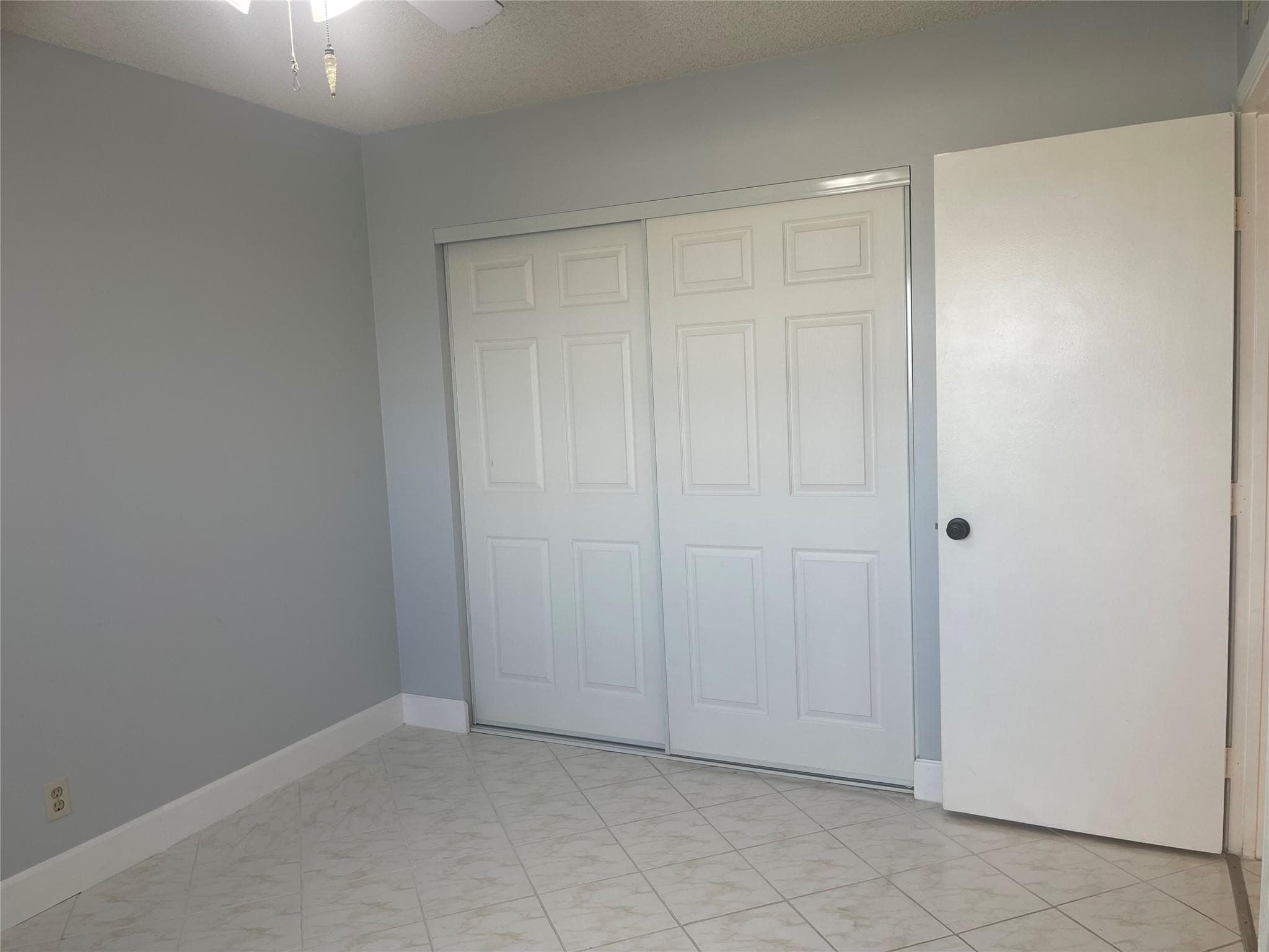 Condominium in Pompano Beach — photo 16 of 22