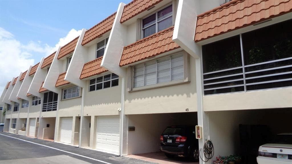5555 N Ocean Boulevard 45, Lauderdale-By-The-Sea, FL 33308 — photo 1 of 35