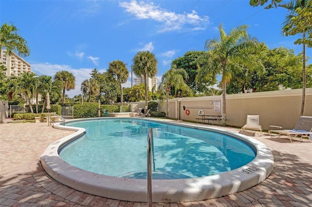 5555 N Ocean Boulevard 45, Lauderdale-By-The-Sea, FL 33308 — photo 34 of 35