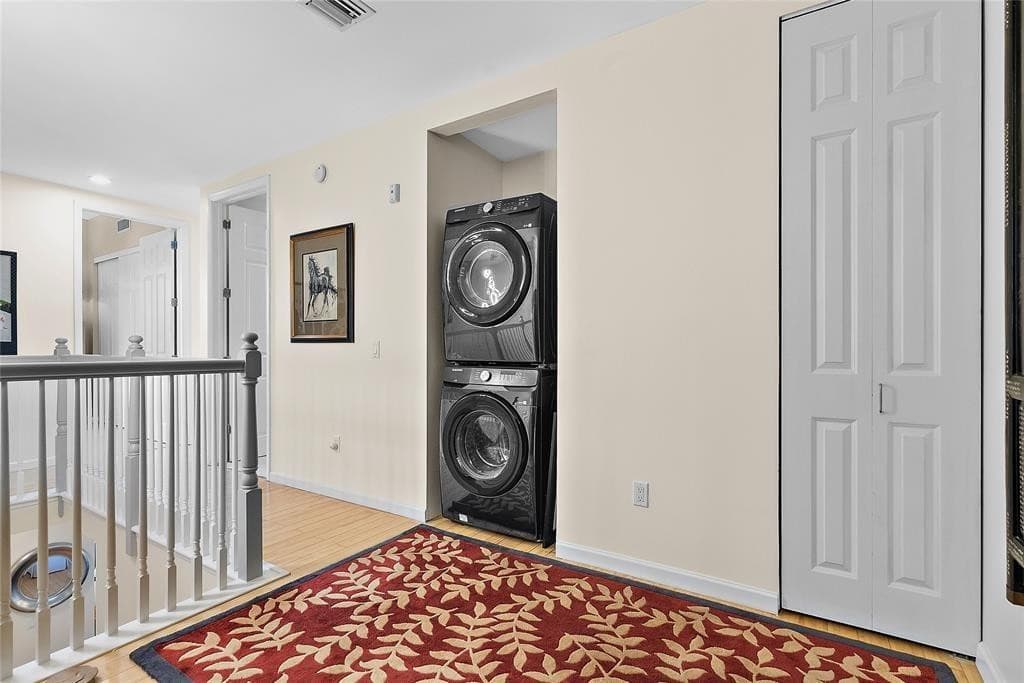 2633 NE 14th Avenue 112, Wilton Manors, FL 33334 — photo 13 of 43