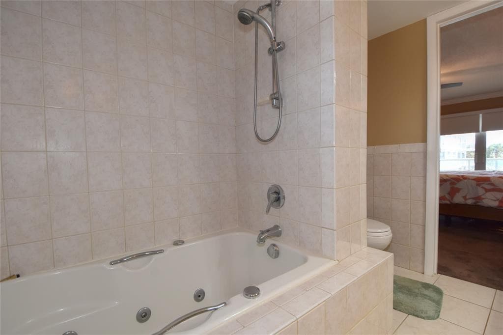 111 N Pompano Beach Boulevard 304, Pompano Beach, FL 33062 — photo 23 of 36
