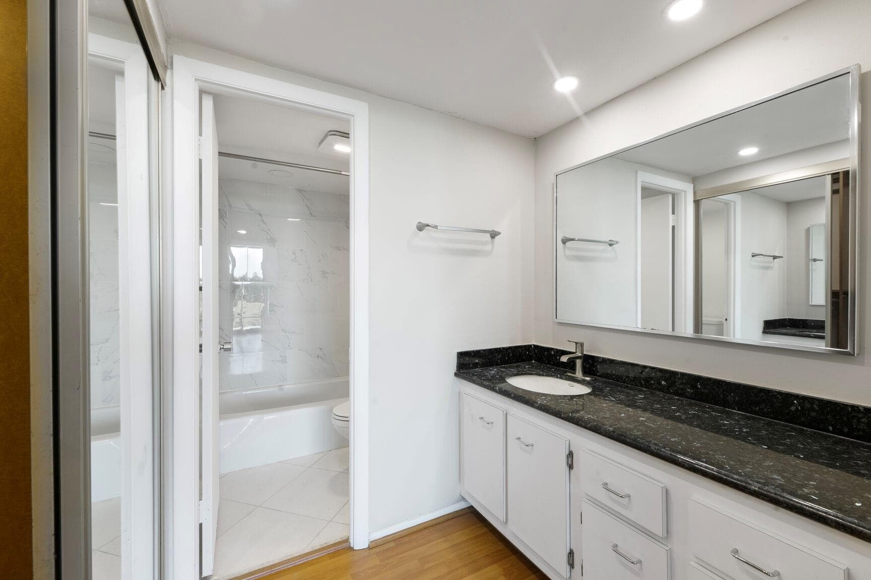 3800 N Hills Drive 402, Hollywood, FL 33021 — photo 11 of 17