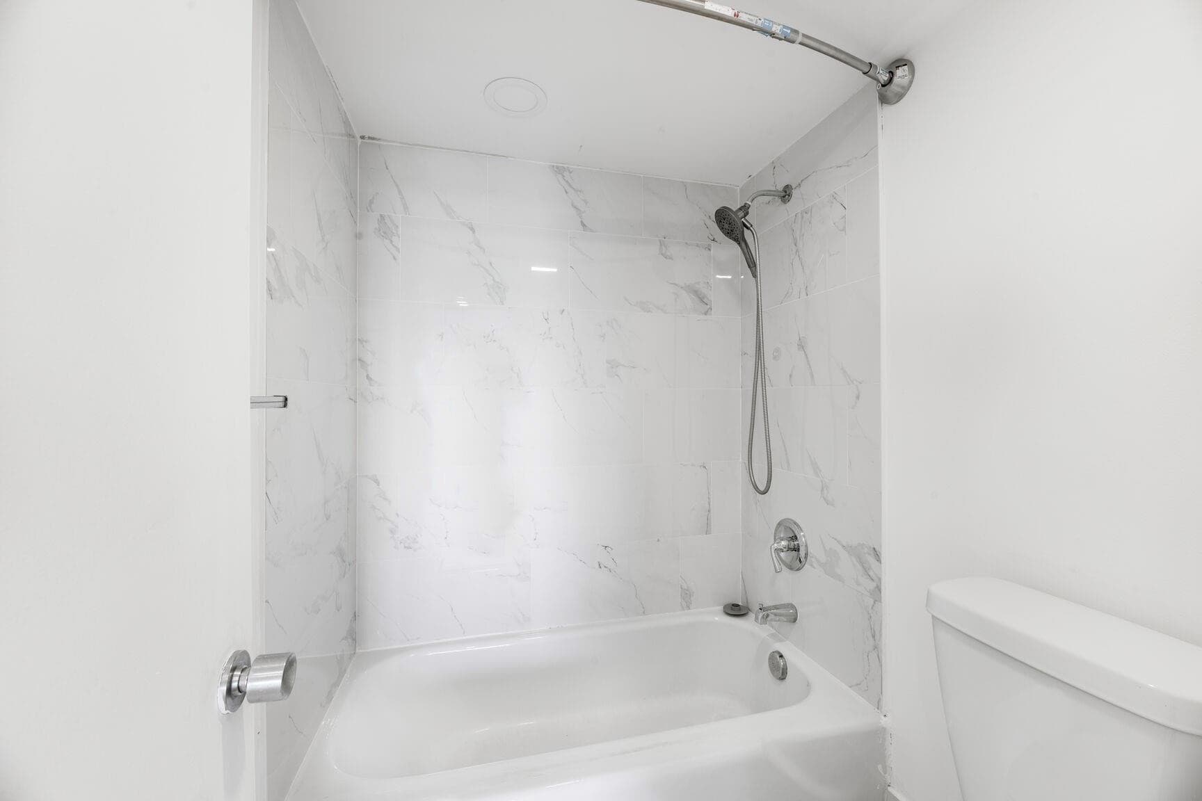 3800 N Hills Drive 402, Hollywood, FL 33021 — photo 12 of 17