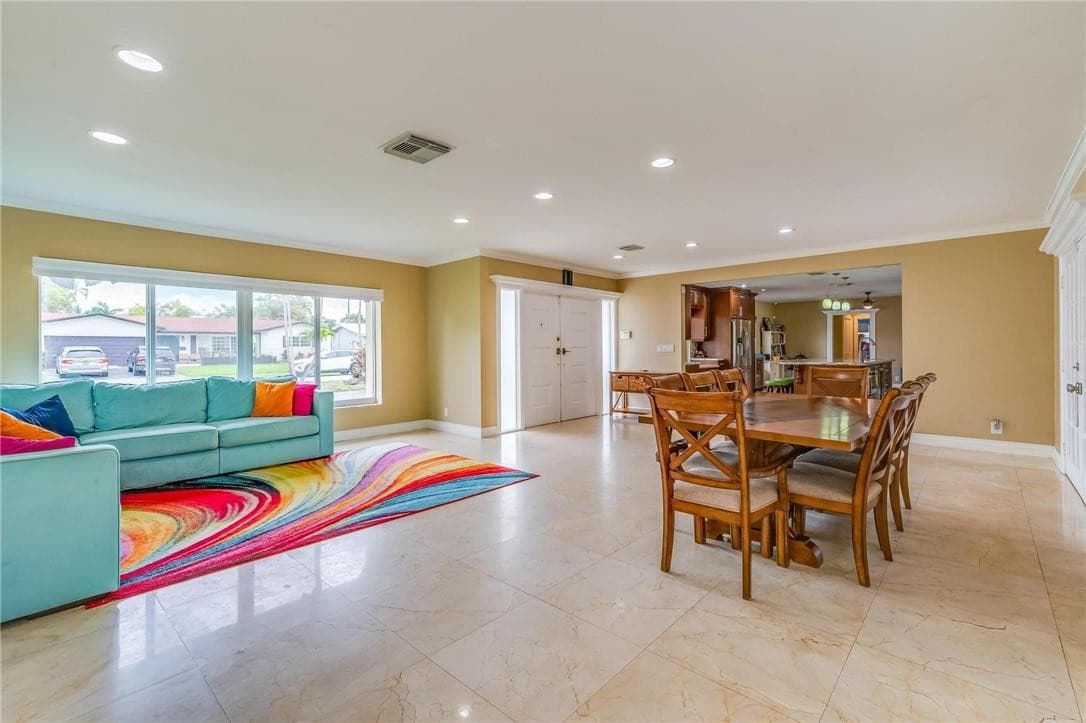4000 N 41st Court, Hollywood, FL 33021 — photo 3 of 26