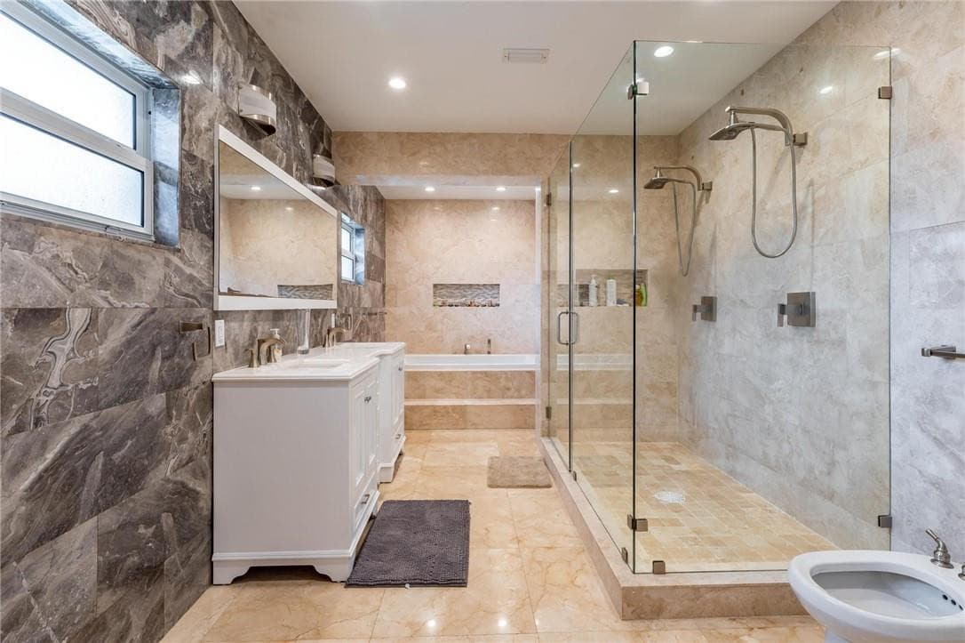 4000 N 41st Court, Hollywood, FL 33021 — photo 13 of 26
