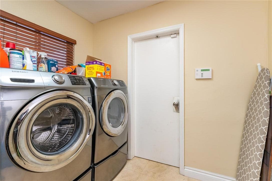 4000 N 41st Court, Hollywood, FL 33021 — photo 18 of 26