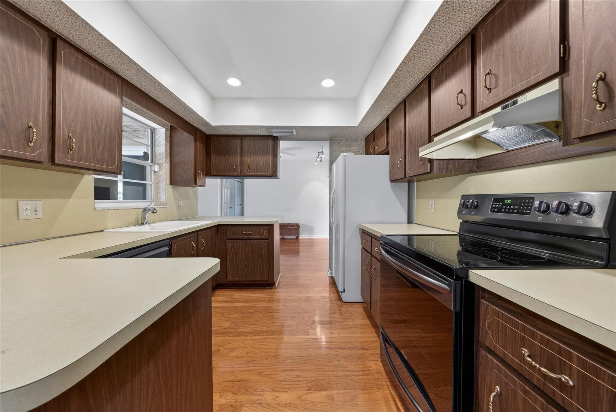 13630 SW 24th Street, Davie, FL 33325 — photo 7 of 64