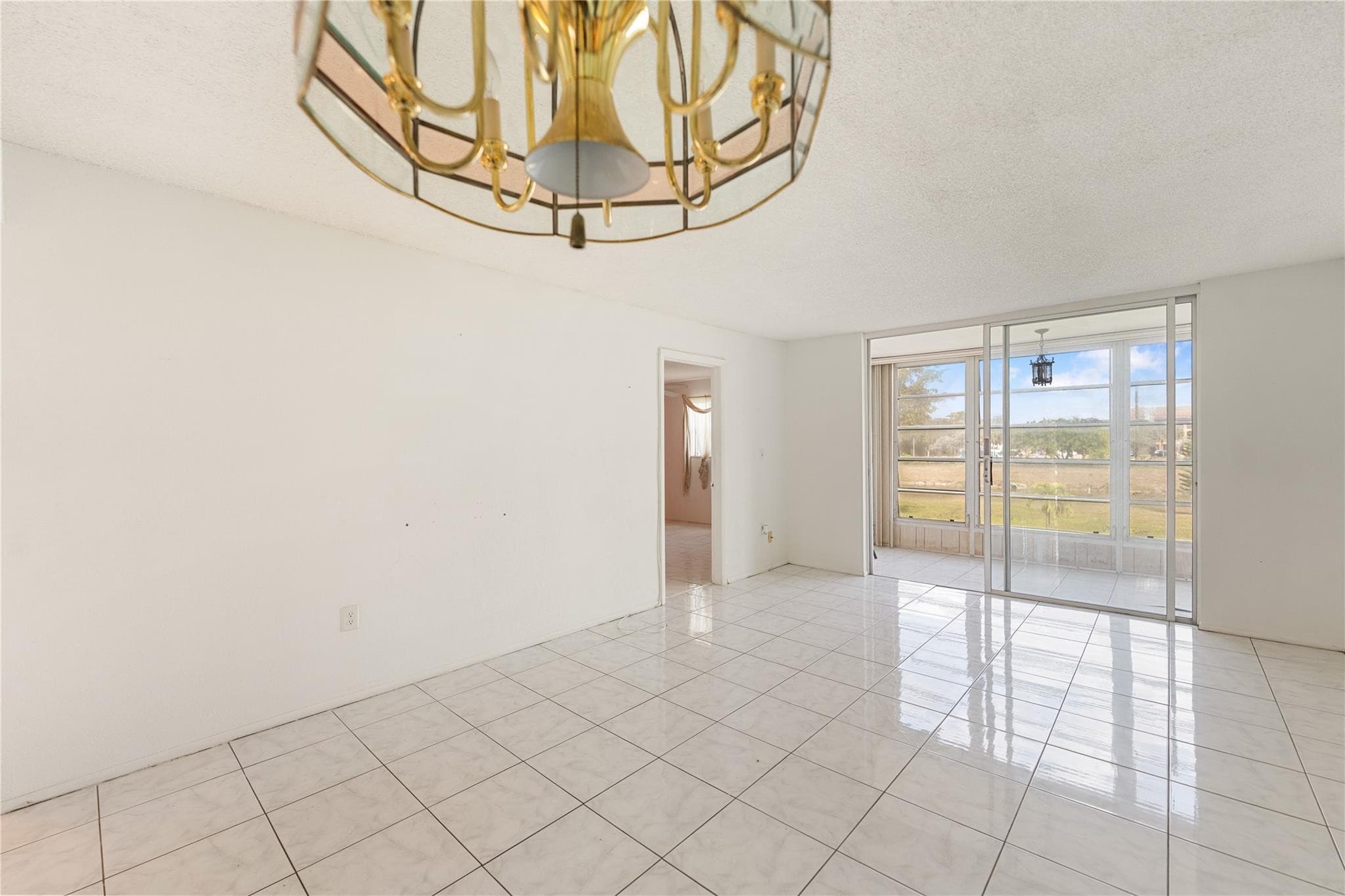 8081 N Sunrise Lakes Drive 203, Sunrise, FL 33322 — photo 3 of 19