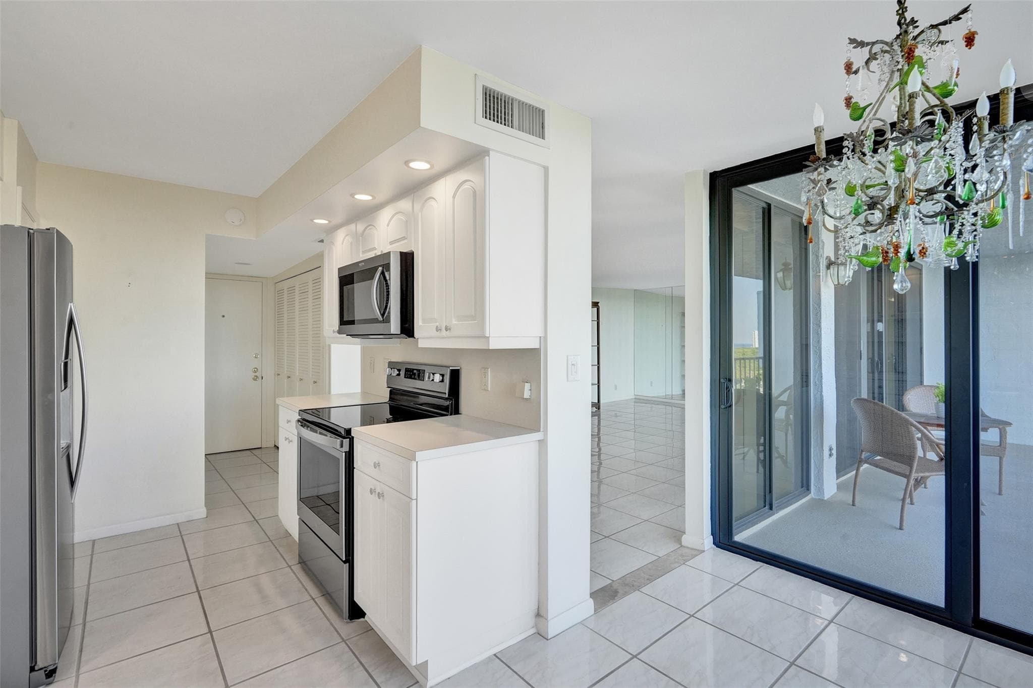 936 Intracoastal Drive 10e, Fort Lauderdale, FL 33304 — photo 25 of 58