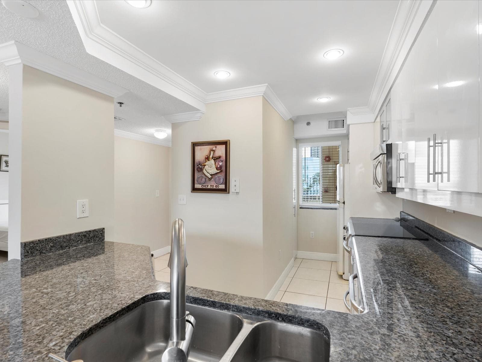 18260 N Bay Road 304, Sunny Isles Beach, FL 33160 — photo 6 of 53