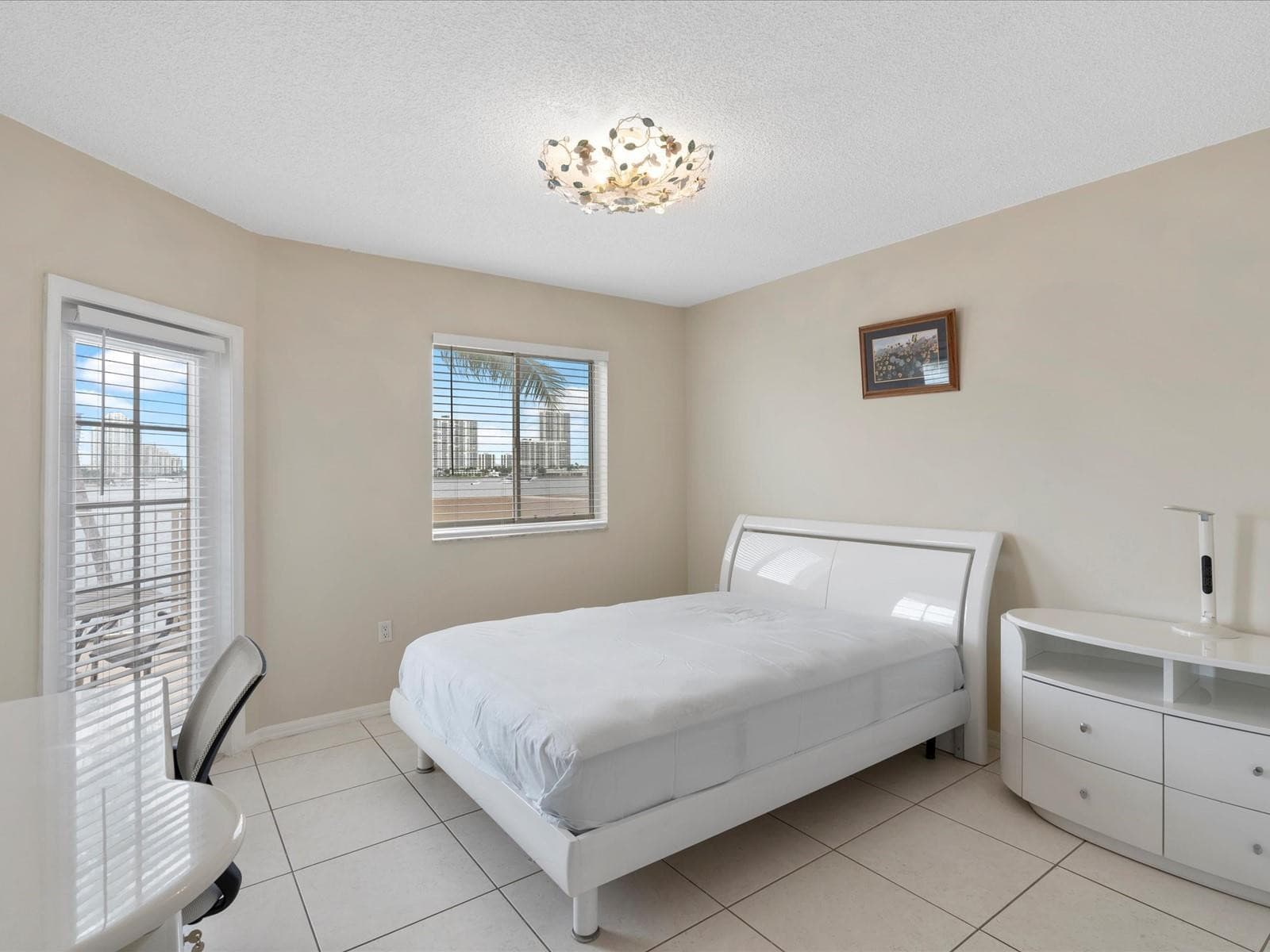 18260 N Bay Road 304, Sunny Isles Beach, FL 33160 — photo 13 of 53
