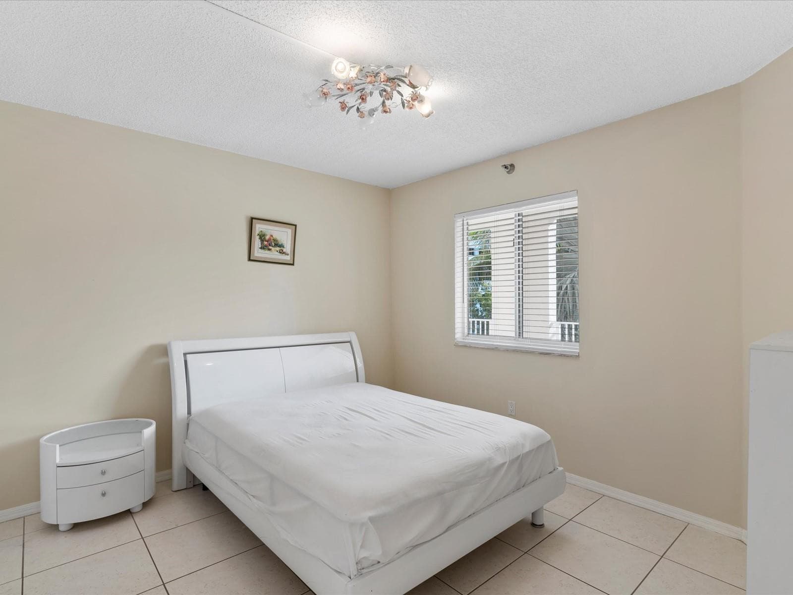 18260 N Bay Road 304, Sunny Isles Beach, FL 33160 — photo 29 of 53