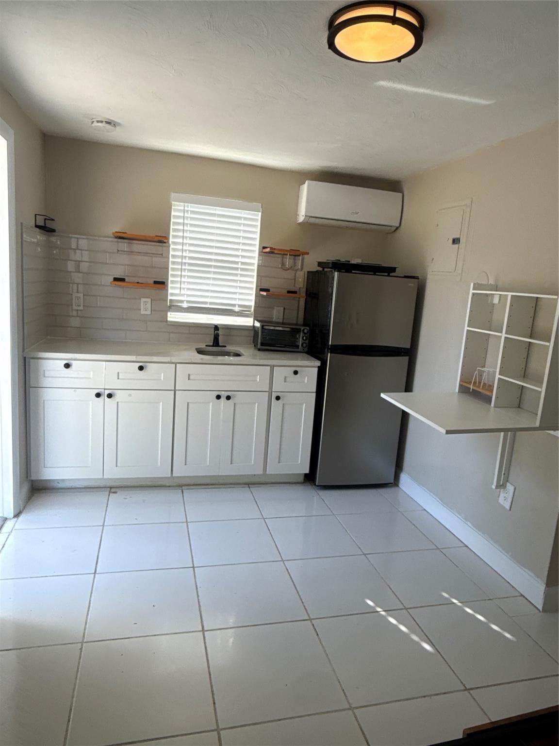 299 SE 12th Avenue, Deerfield Beach, FL 33441 — photo 4 of 18