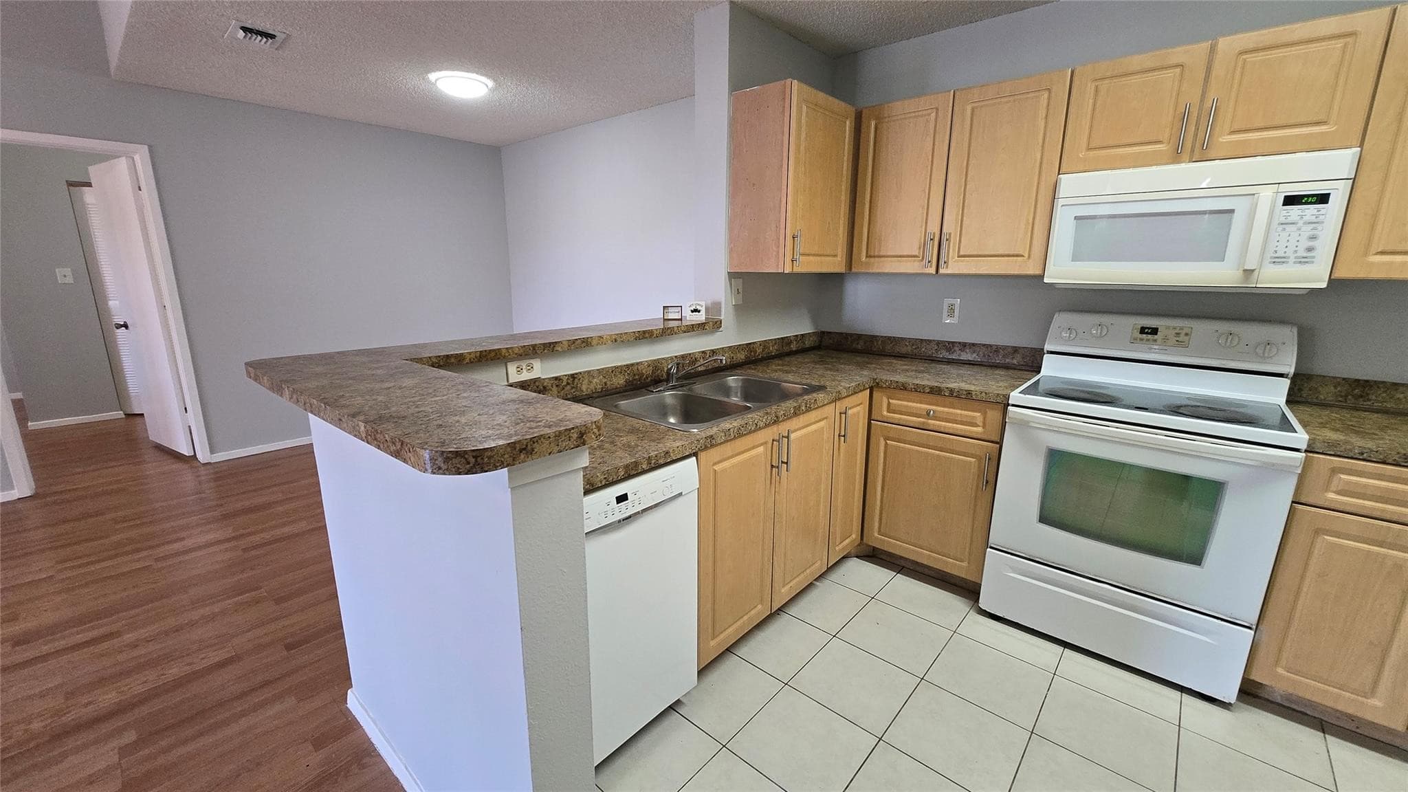 11205 W Atlantic Boulevard 305, Coral Springs, FL 33071 — photo 1 of 33
