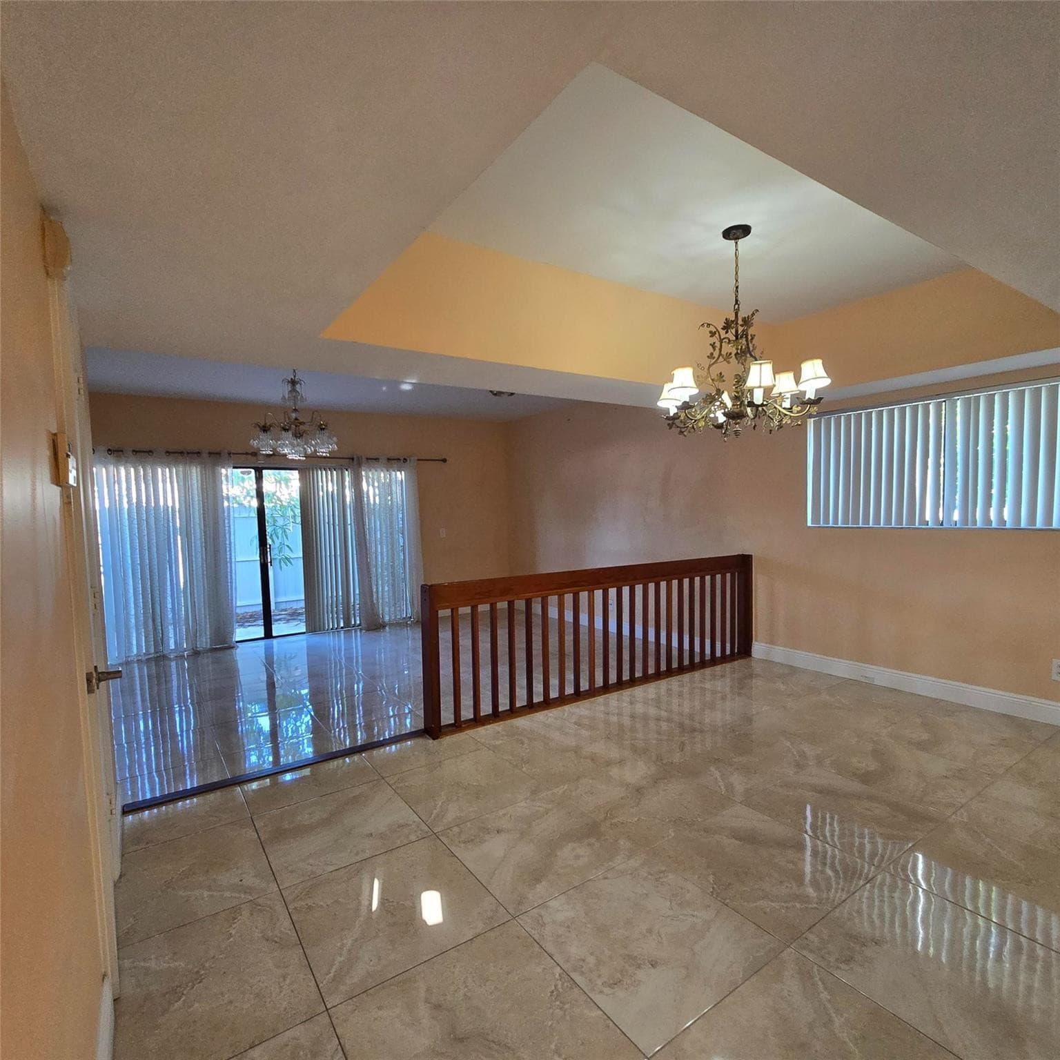 626 NE 195th Street 626, Miami, FL 33179 — photo 4 of 14