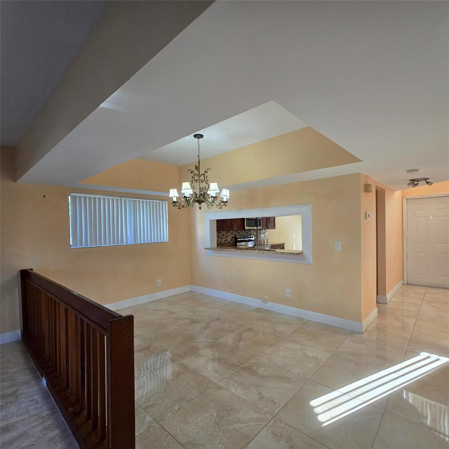 626 NE 195th Street 626, Miami, FL 33179 — photo 6 of 14