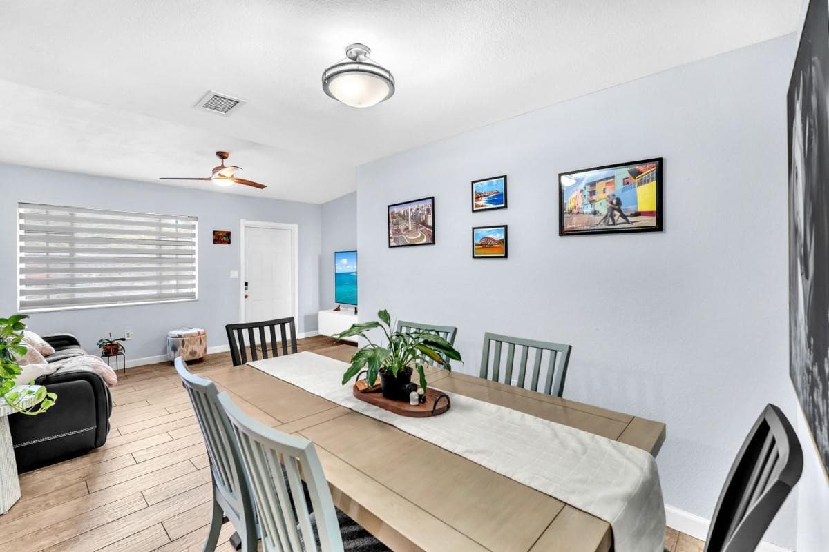 404 S 62nd Terrace, Hollywood, FL 33023 — photo 4 of 18