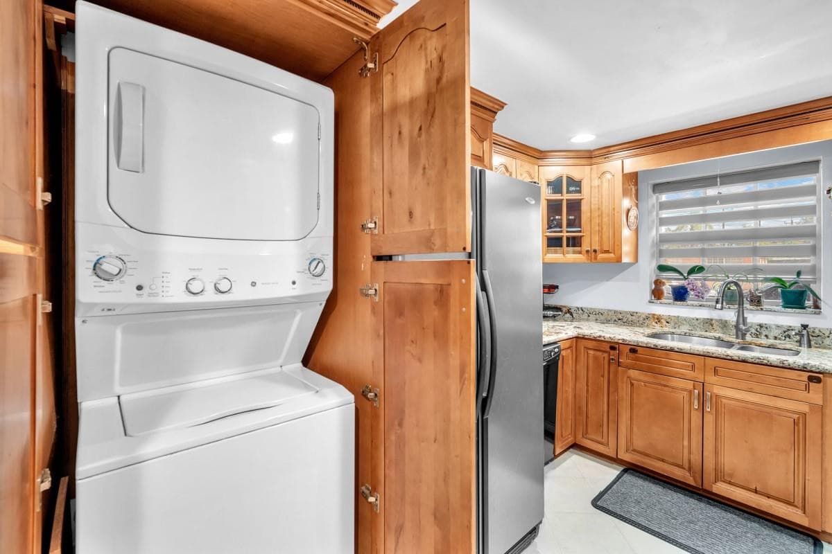 404 S 62nd Terrace, Hollywood, FL 33023 — photo 12 of 18