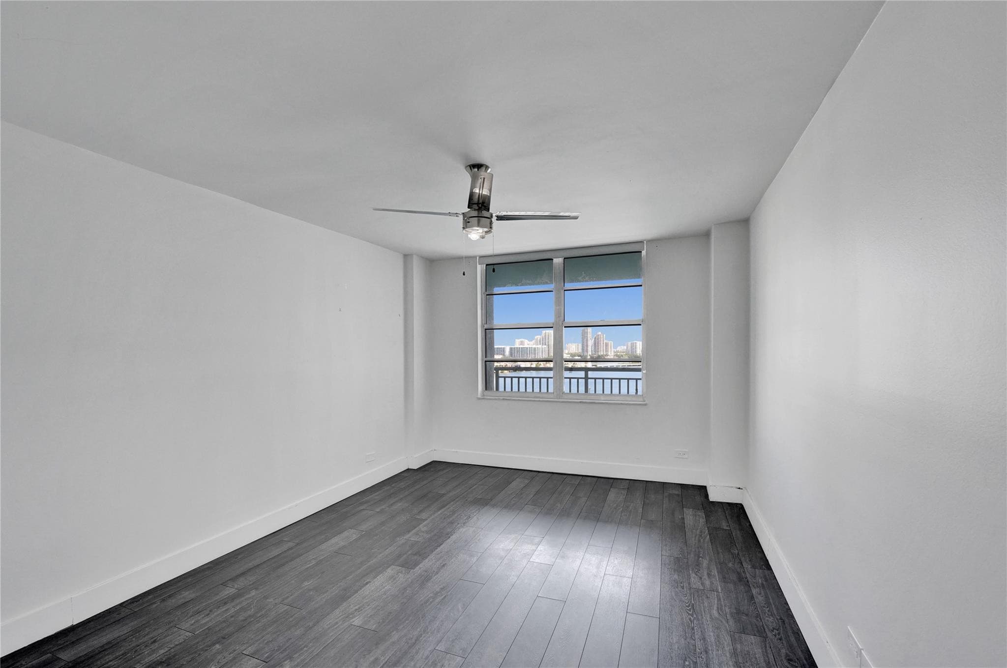301 174th Street 1401, Sunny Isles Beach, FL 33160 — photo 13 of 15