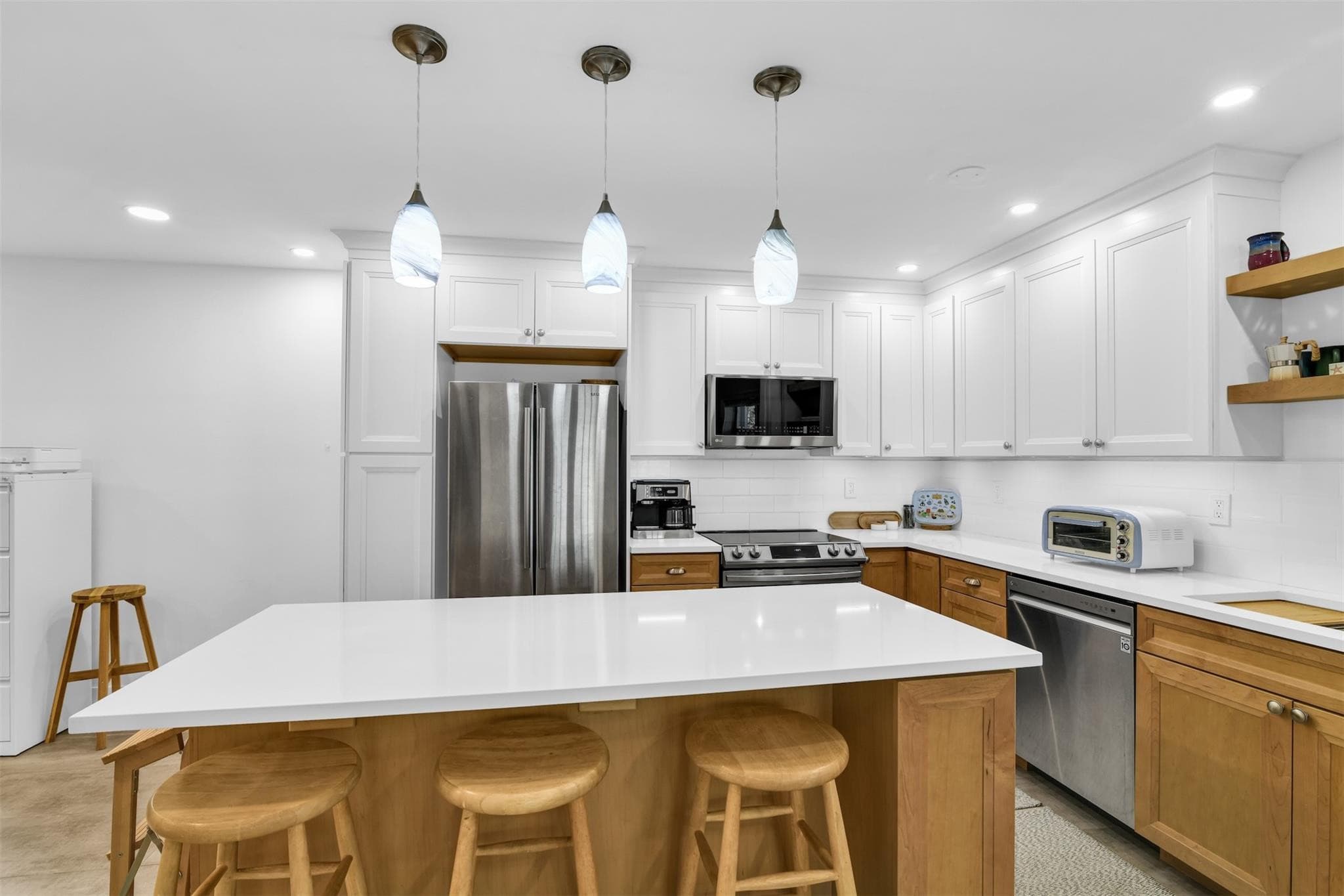 843 NW 98th Avenue, Plantation, FL 33324 — photo 9 of 56