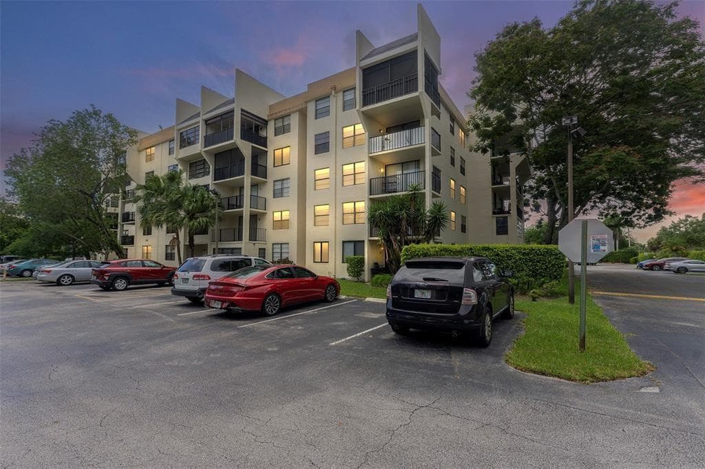 6190 Woodlands Boulevard 107, Tamarac, FL 33319 — photo 2 of 16