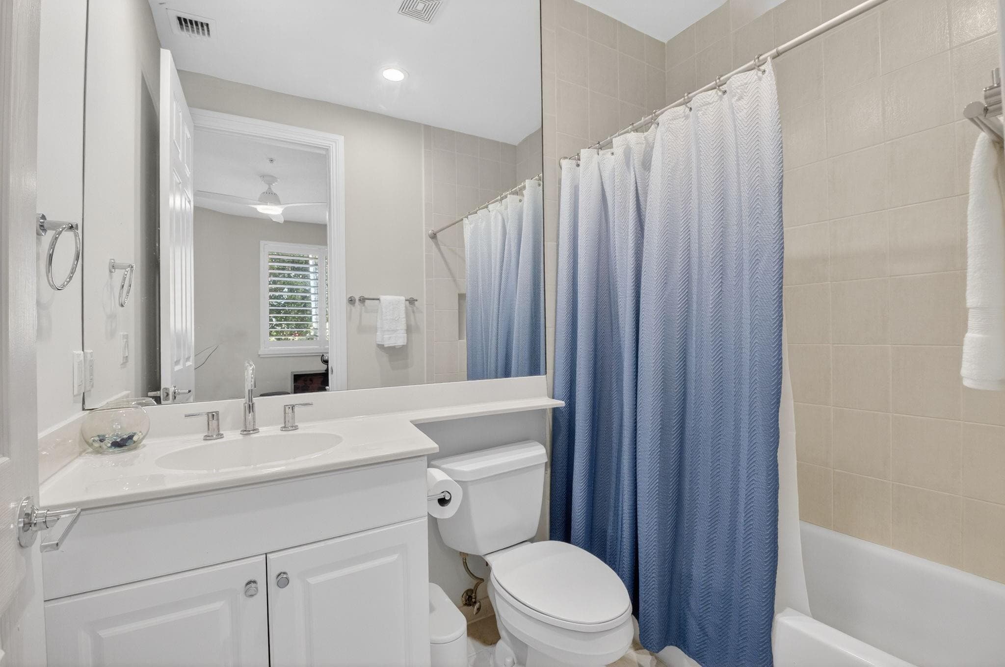 23 Royal Palm Way 18, Boca Raton, FL 33432 — photo 31 of 41