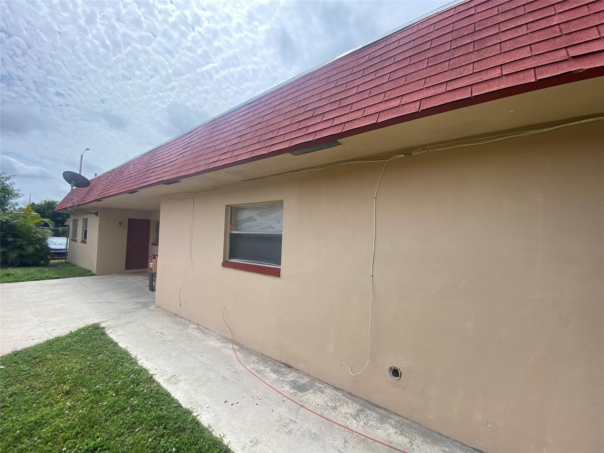 7931 SW 10th Street, North Lauderdale, FL 33068 — photo 5 of 27