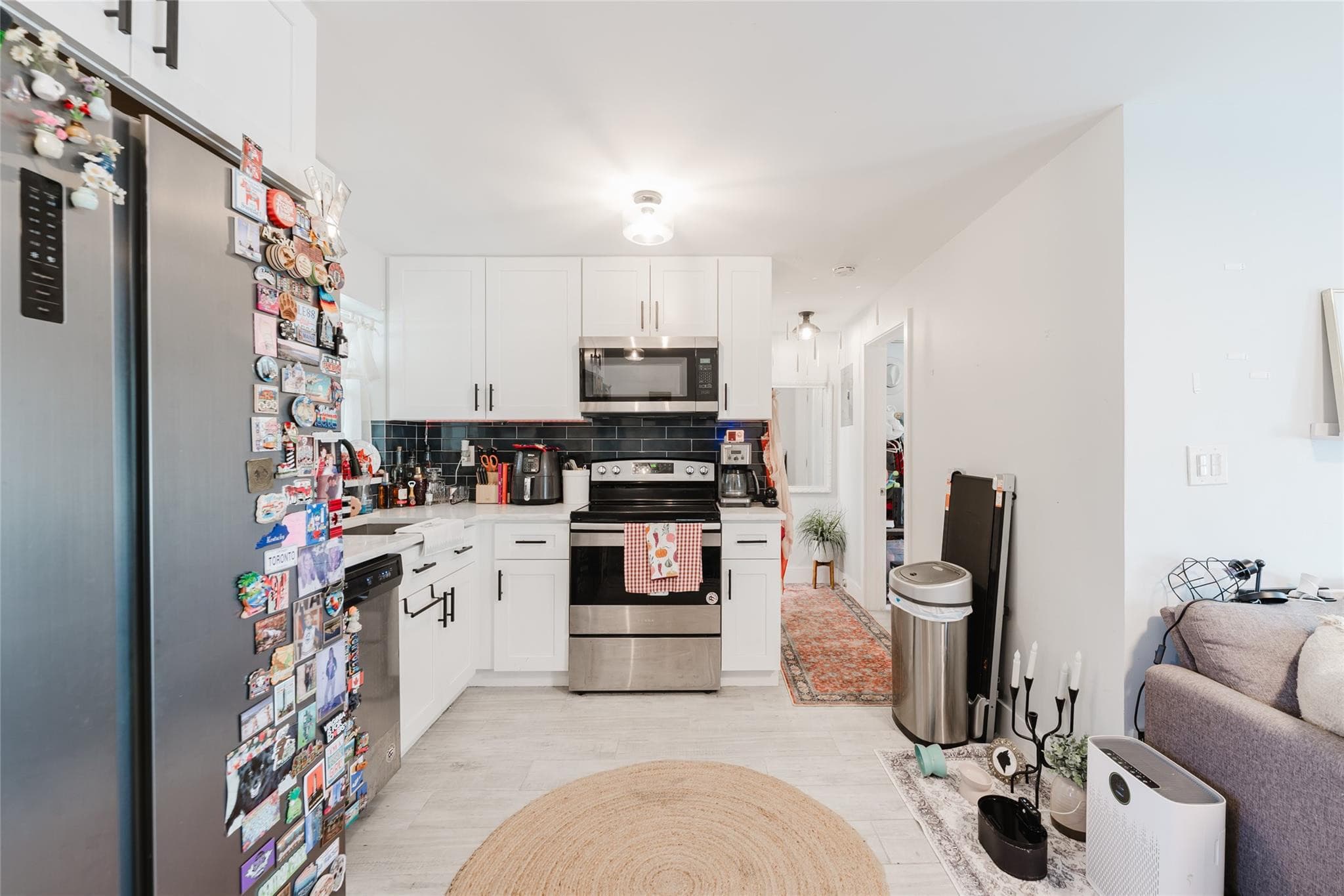 659 NE 32nd Street, Oakland Park, FL 33334 — photo 10 of 38