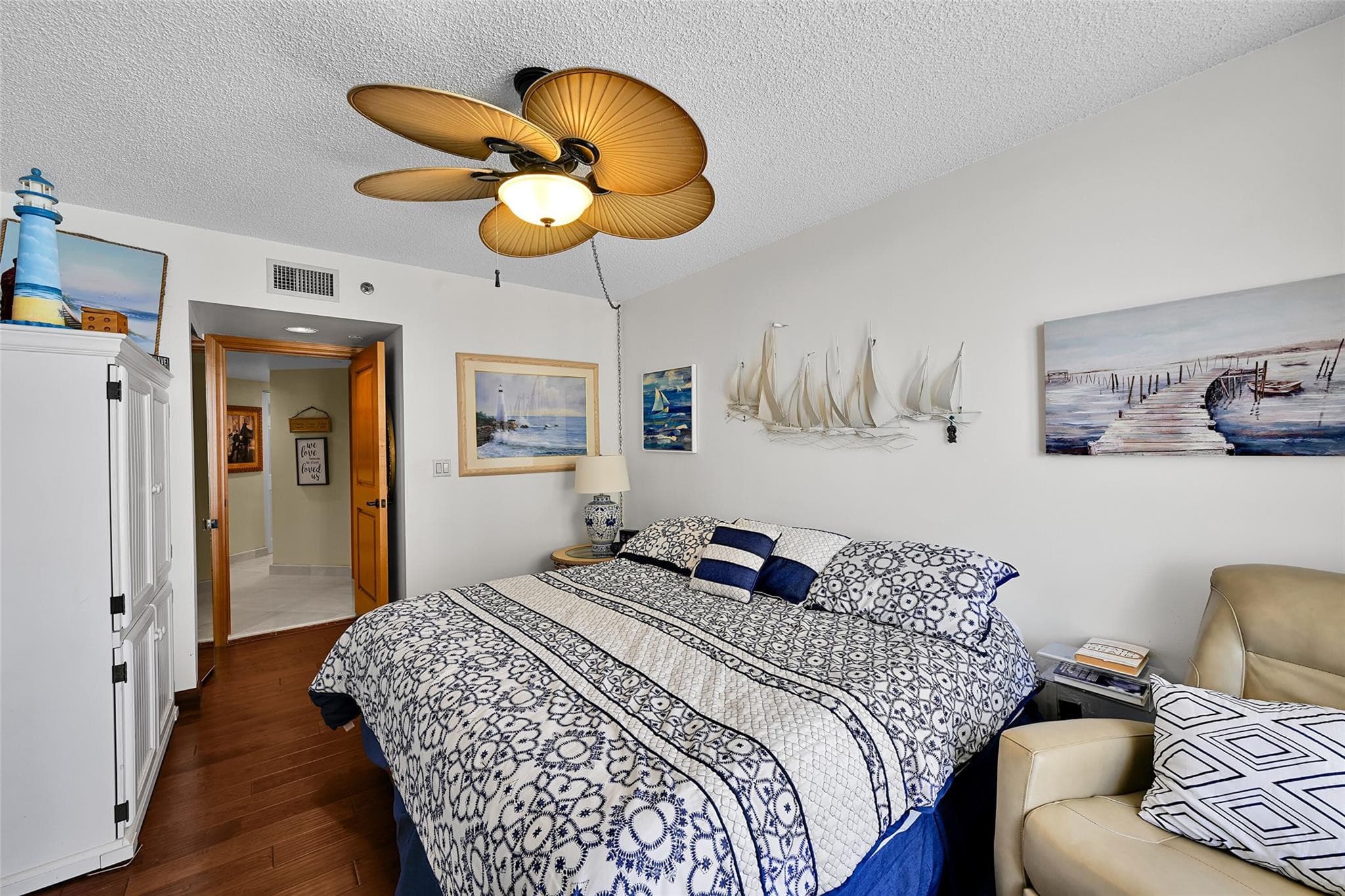 16425 Collins Avenue 2011, Sunny Isles Beach, FL 33160 — photo 32 of 53