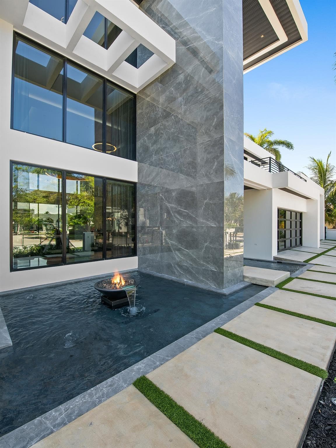 725 Poinciana Drive, Fort Lauderdale, FL 33301 — photo 9 of 96