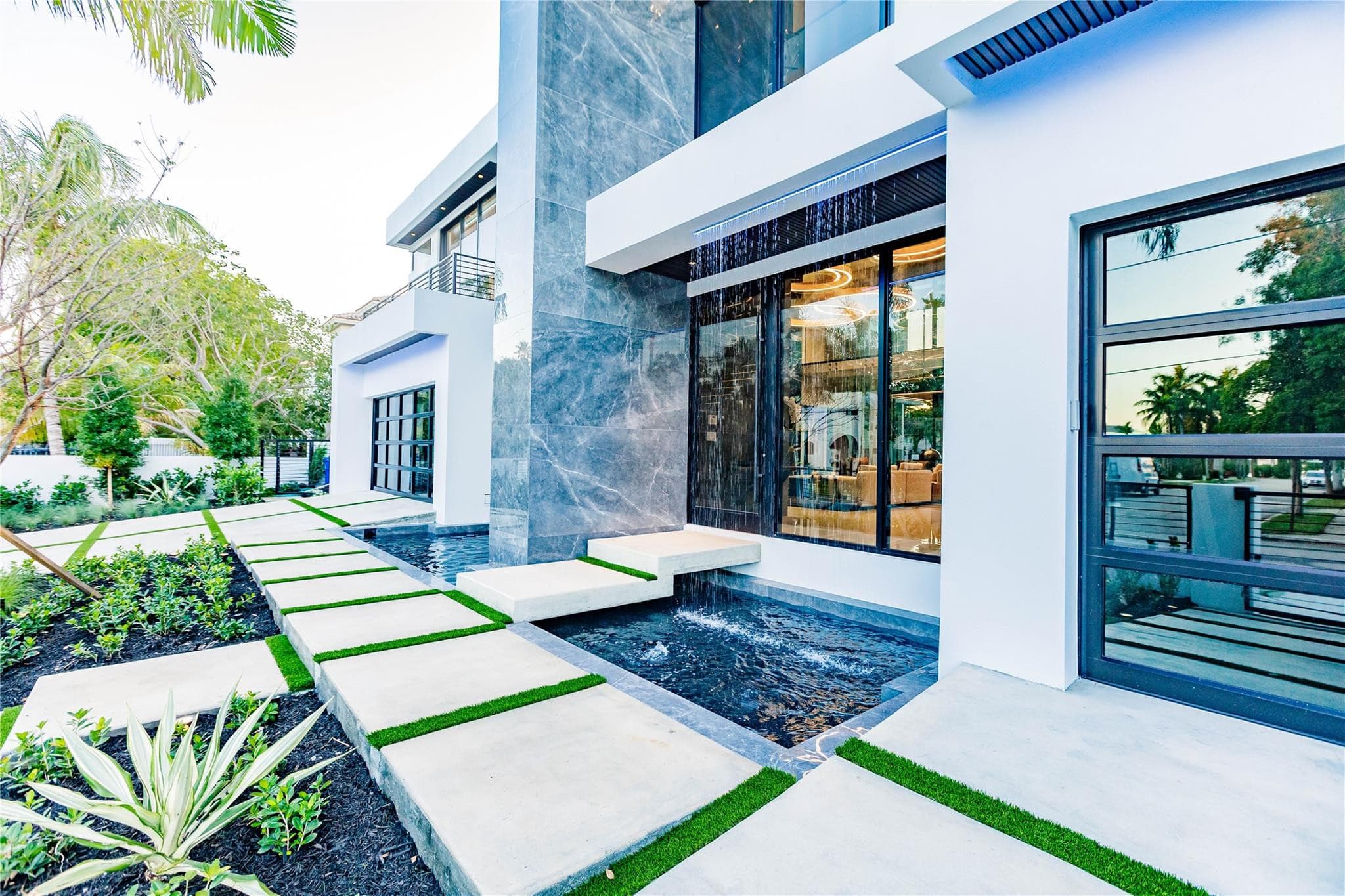 725 Poinciana Drive, Fort Lauderdale, FL 33301 — photo 10 of 96