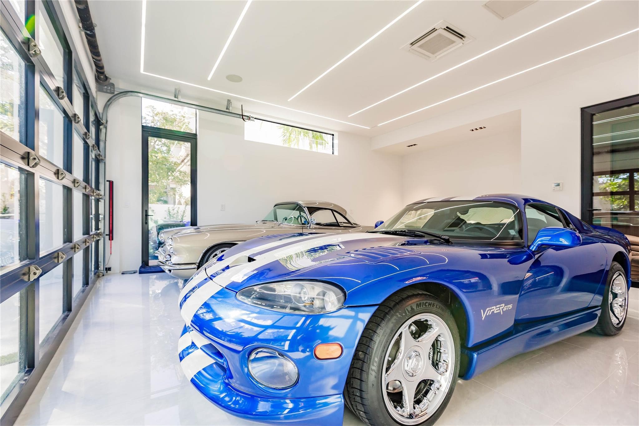 725 Poinciana Drive, Fort Lauderdale, FL 33301 — photo 11 of 96