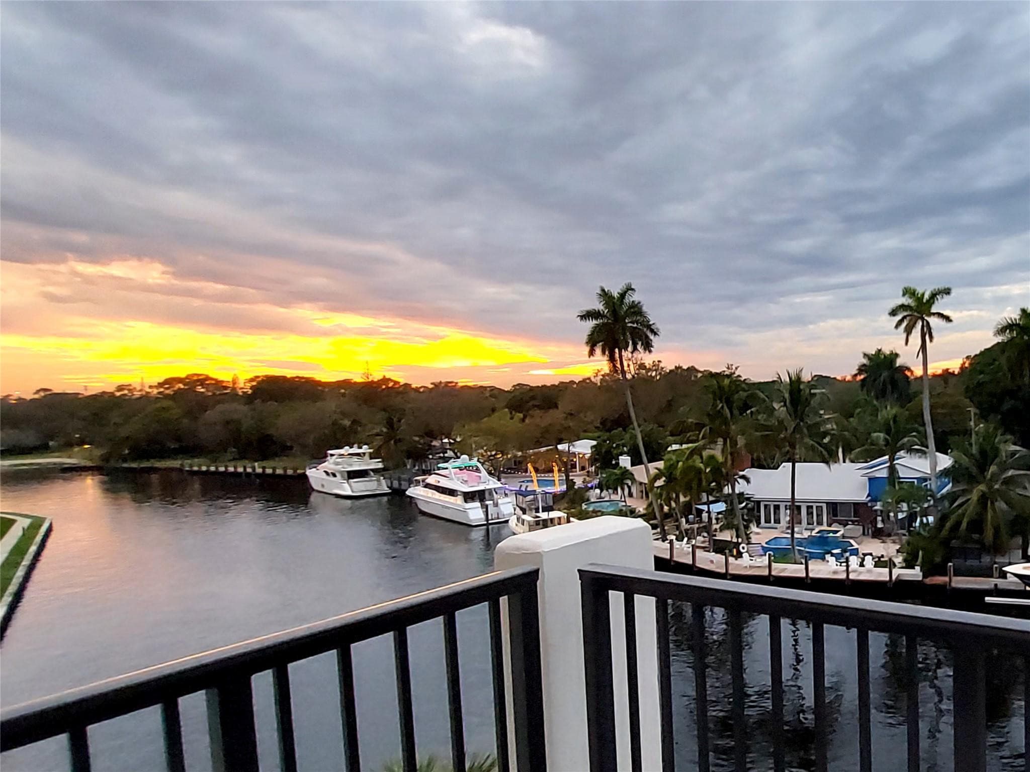 1301 River Reach Drive 304, Fort Lauderdale, FL 33315 — photo 1 of 31