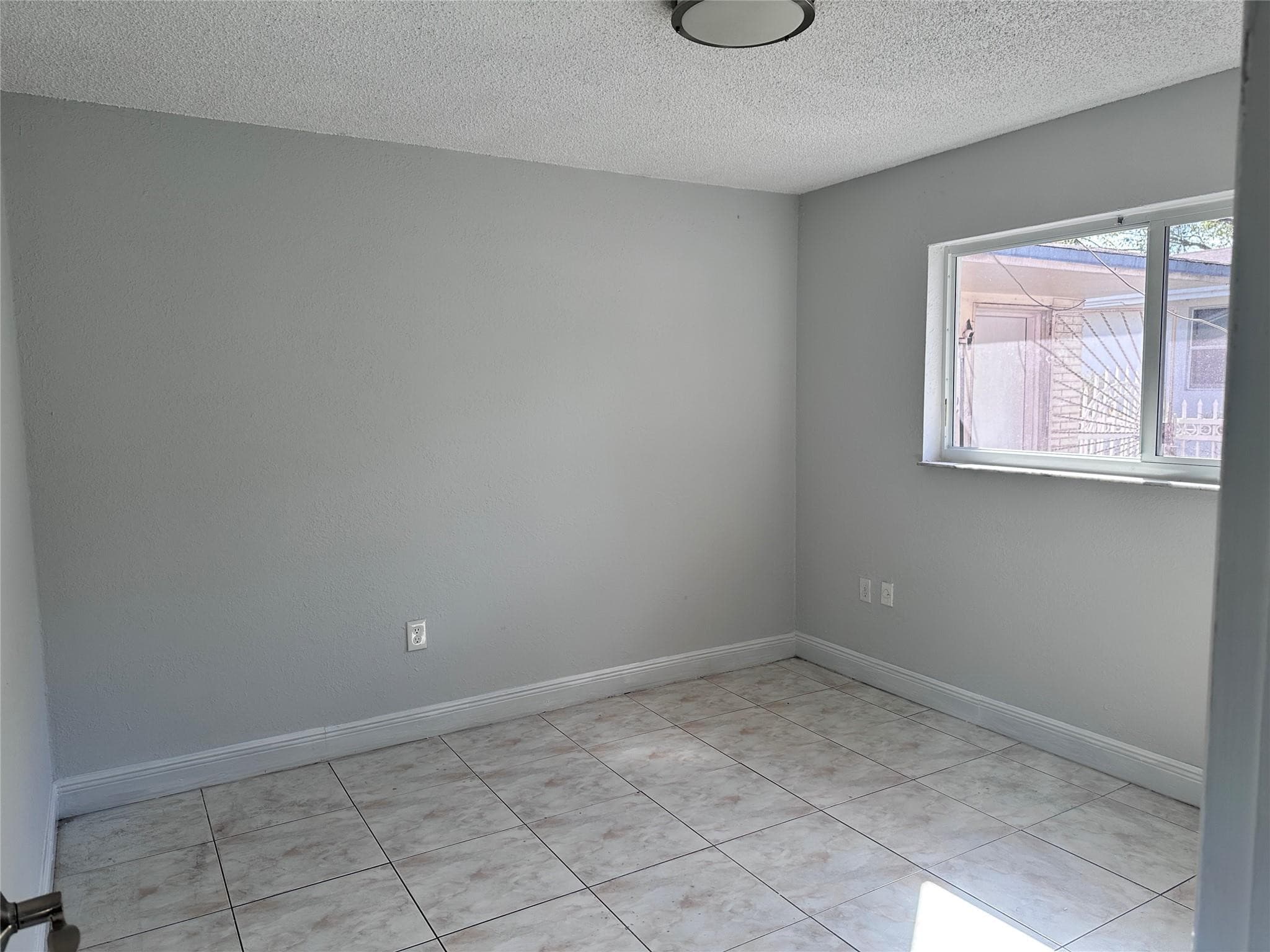 410 NW 33rd Street, Miami, FL 33127 — photo 5 of 9