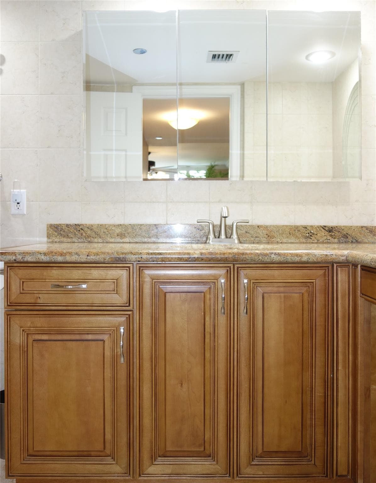 625 Oaks Drive 302, Pompano Beach, FL 33069 — photo 10 of 94