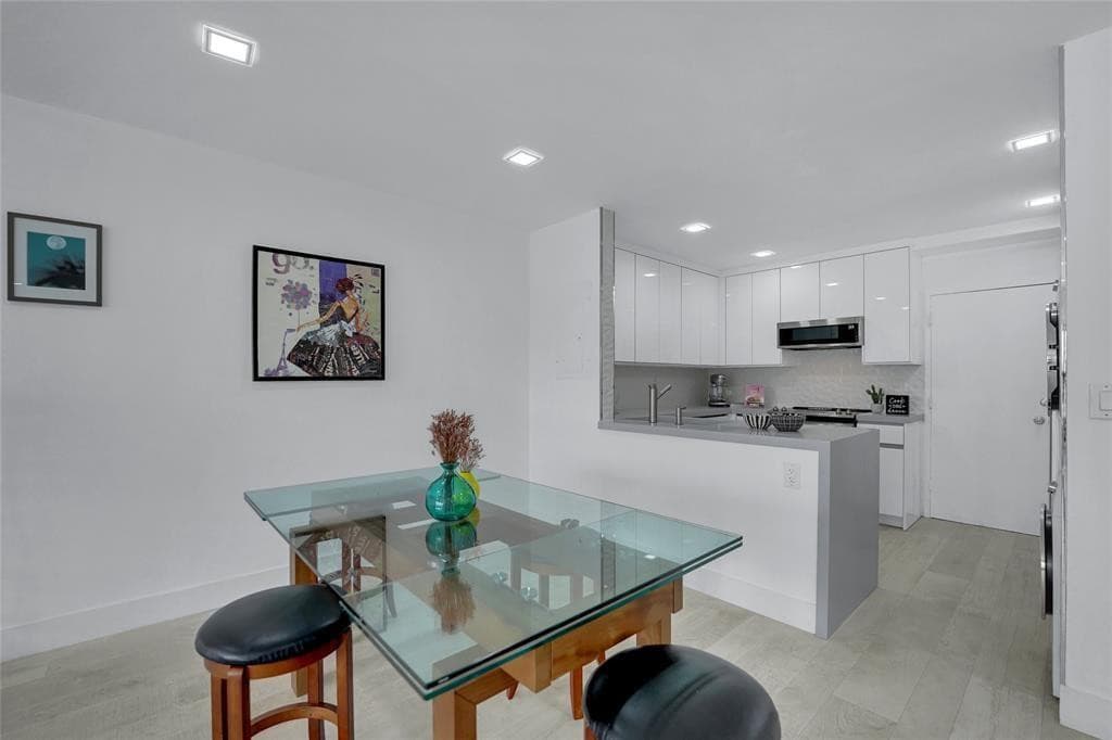 3550 Galt Ocean Drive 208, Fort Lauderdale, FL 33308 — photo 4 of 49